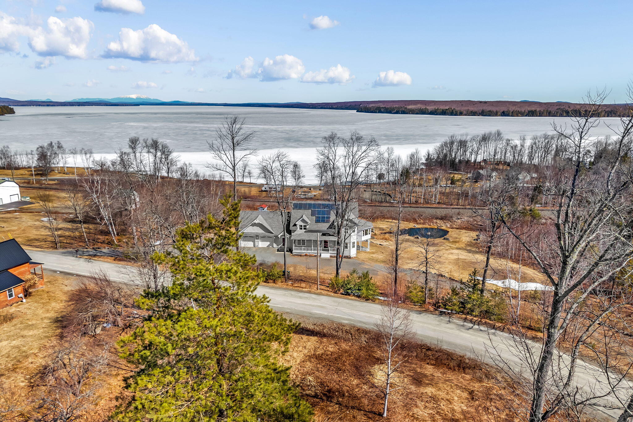 main property photo 78