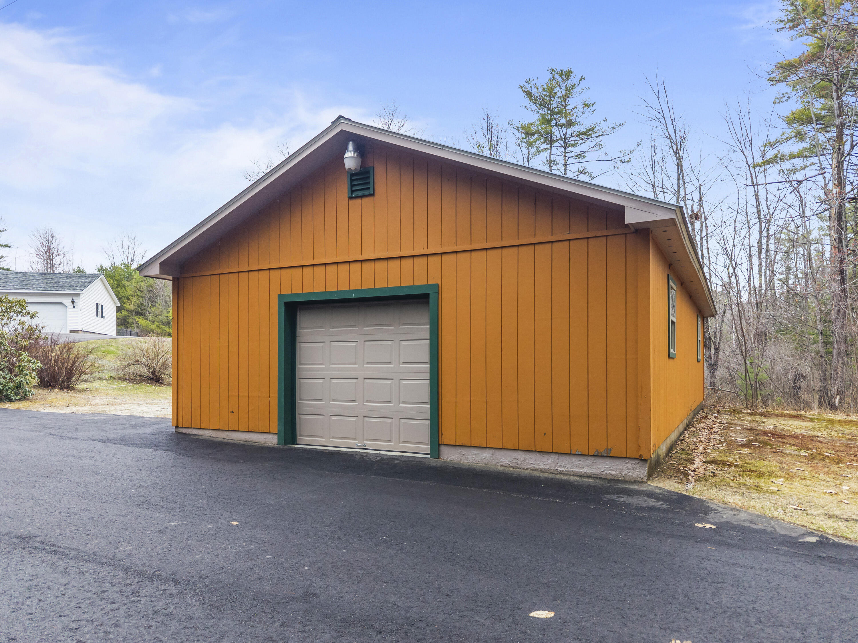 main property photo 74