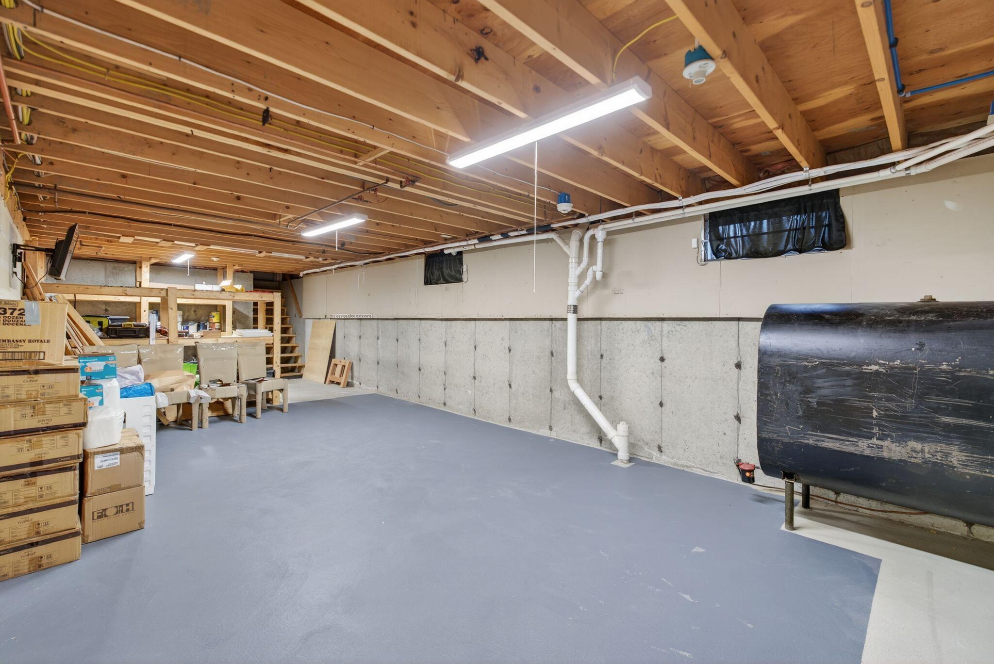 main property photo 50