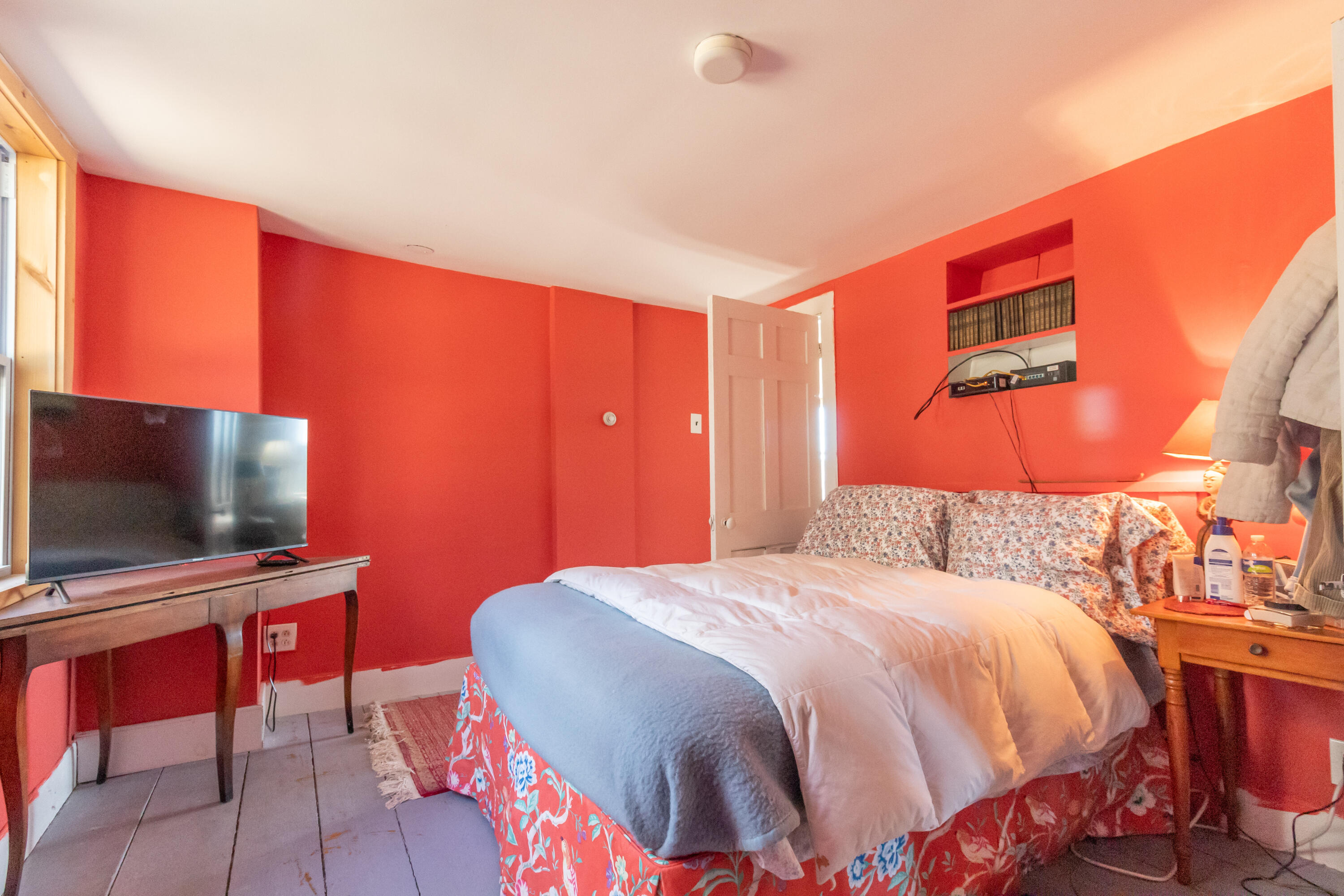 main property photo 32