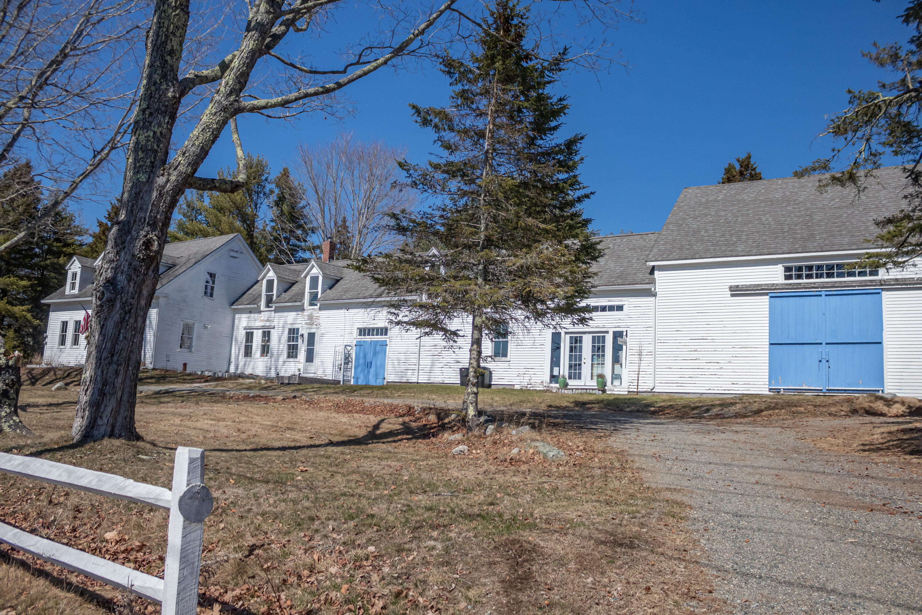 main property photo 5