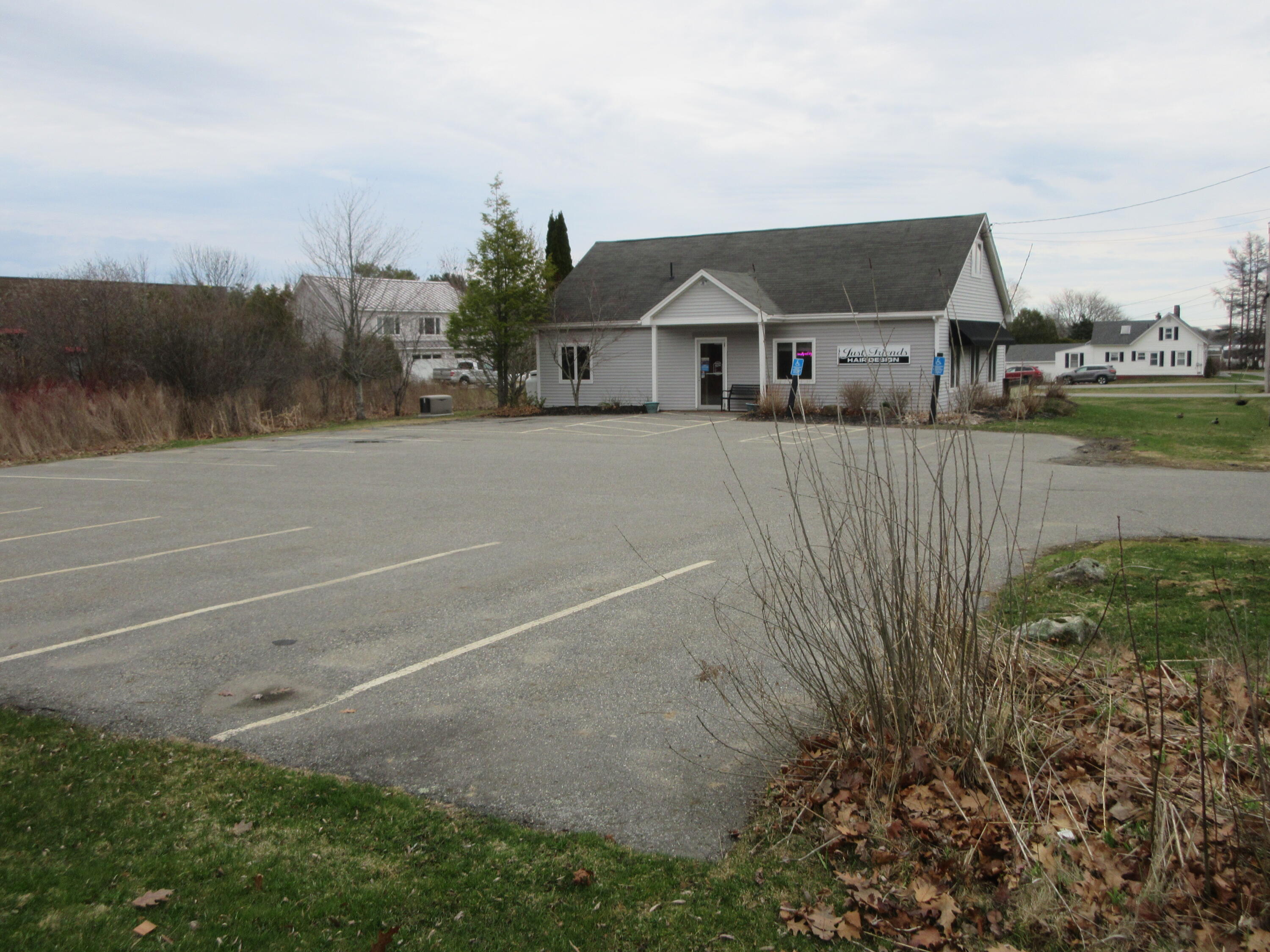 main property photo 32