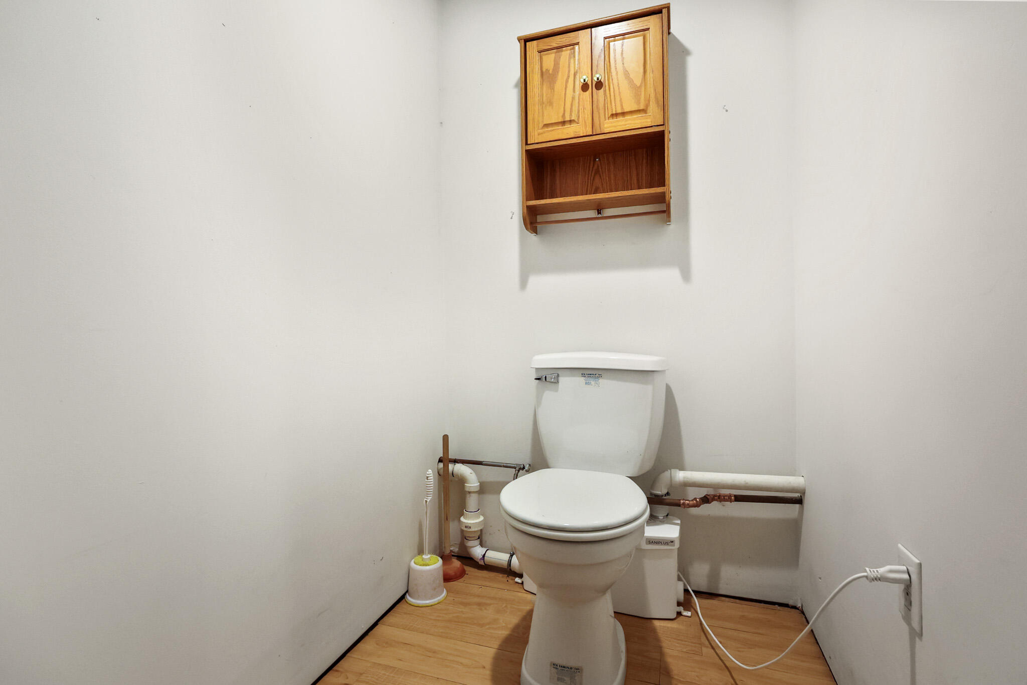 main property photo 36