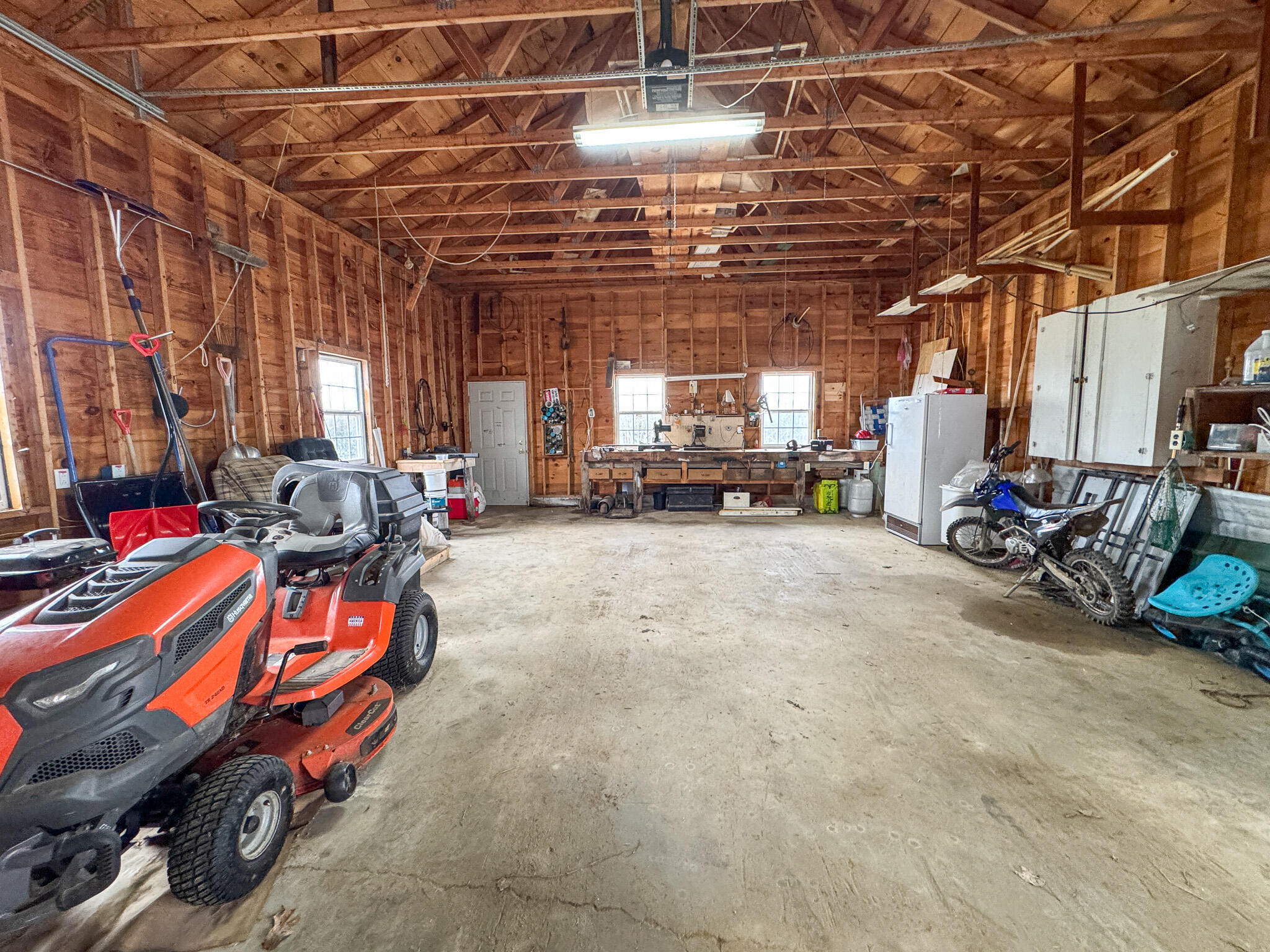main property photo 24