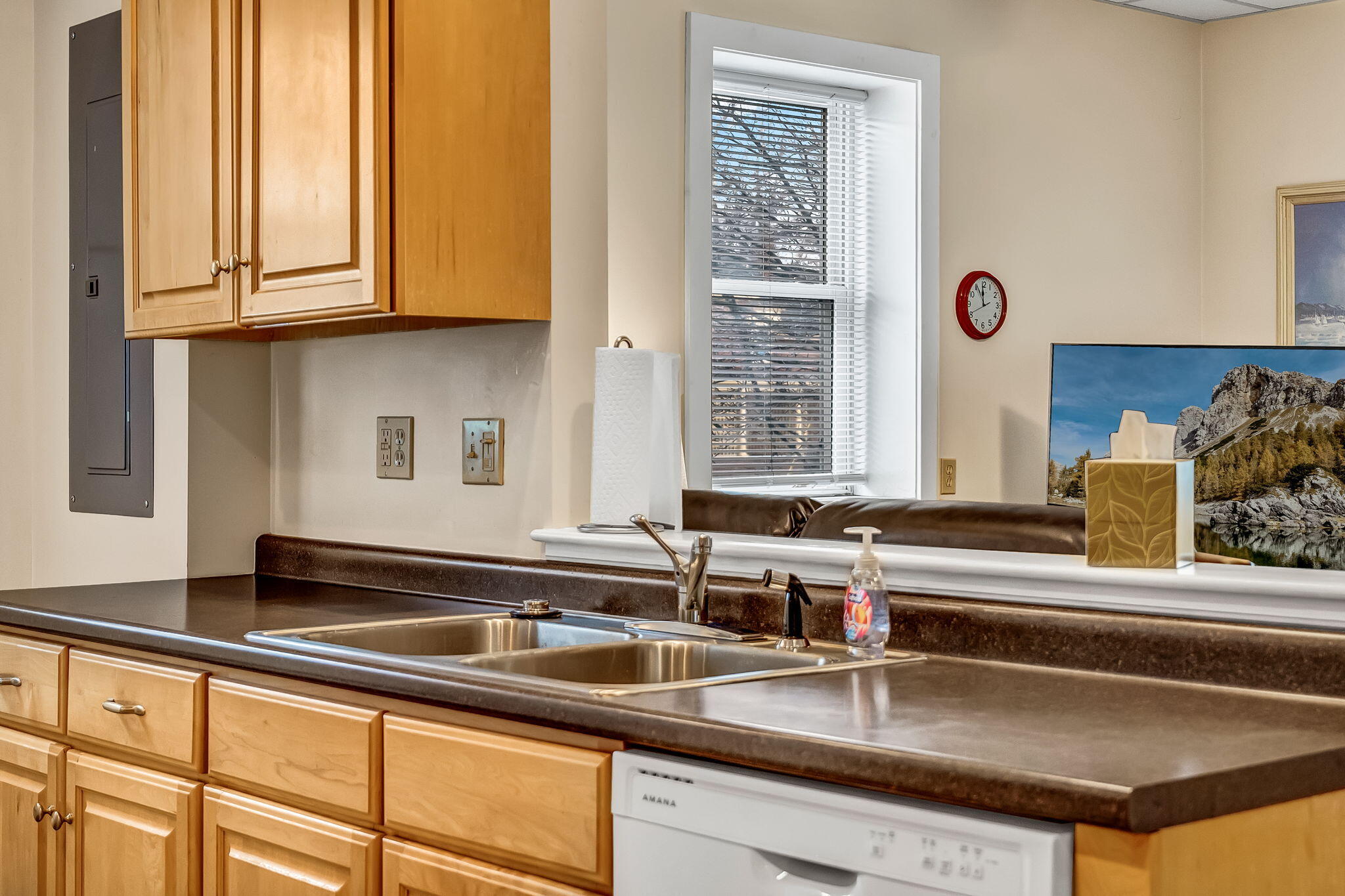 main property photo 74