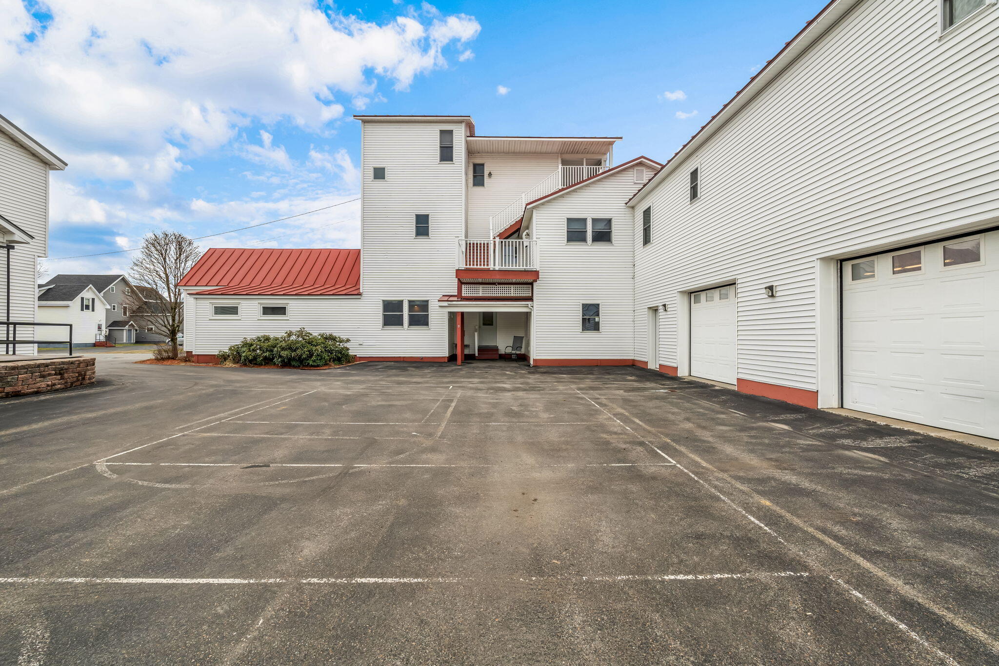 main property photo 95
