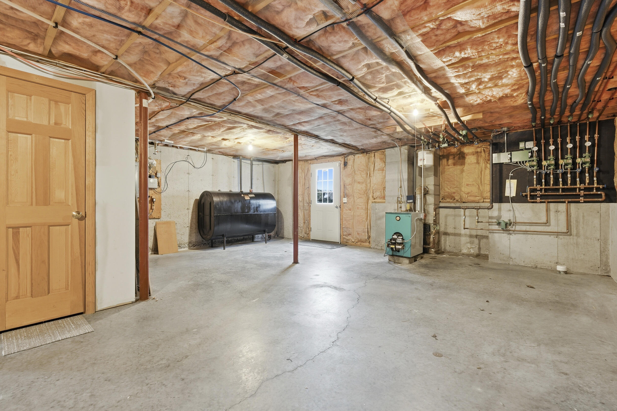 main property photo 77