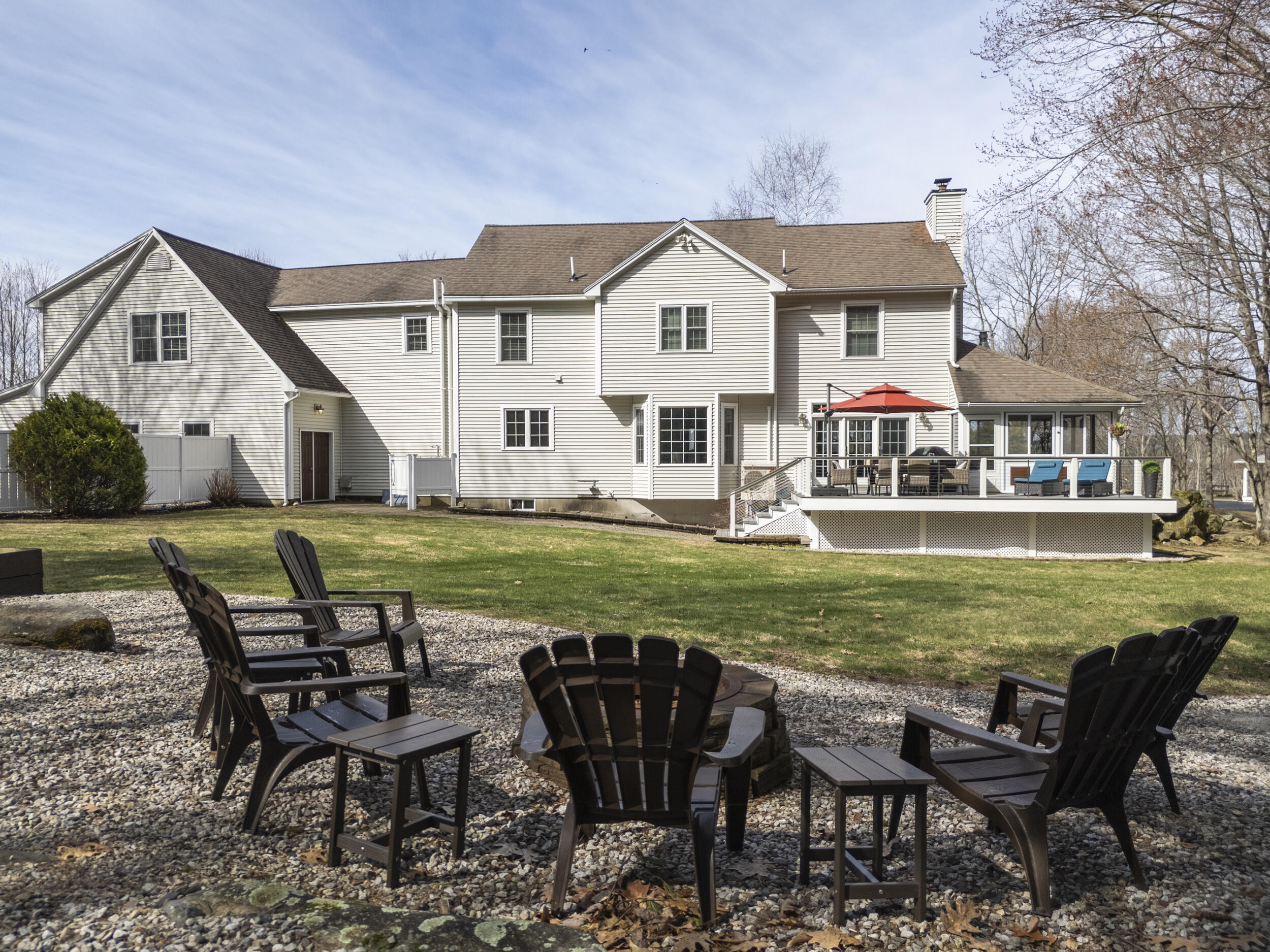 main property photo 94