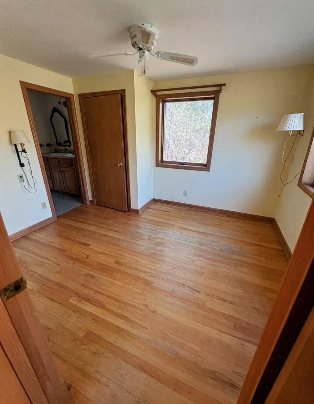 property viewer photo 4