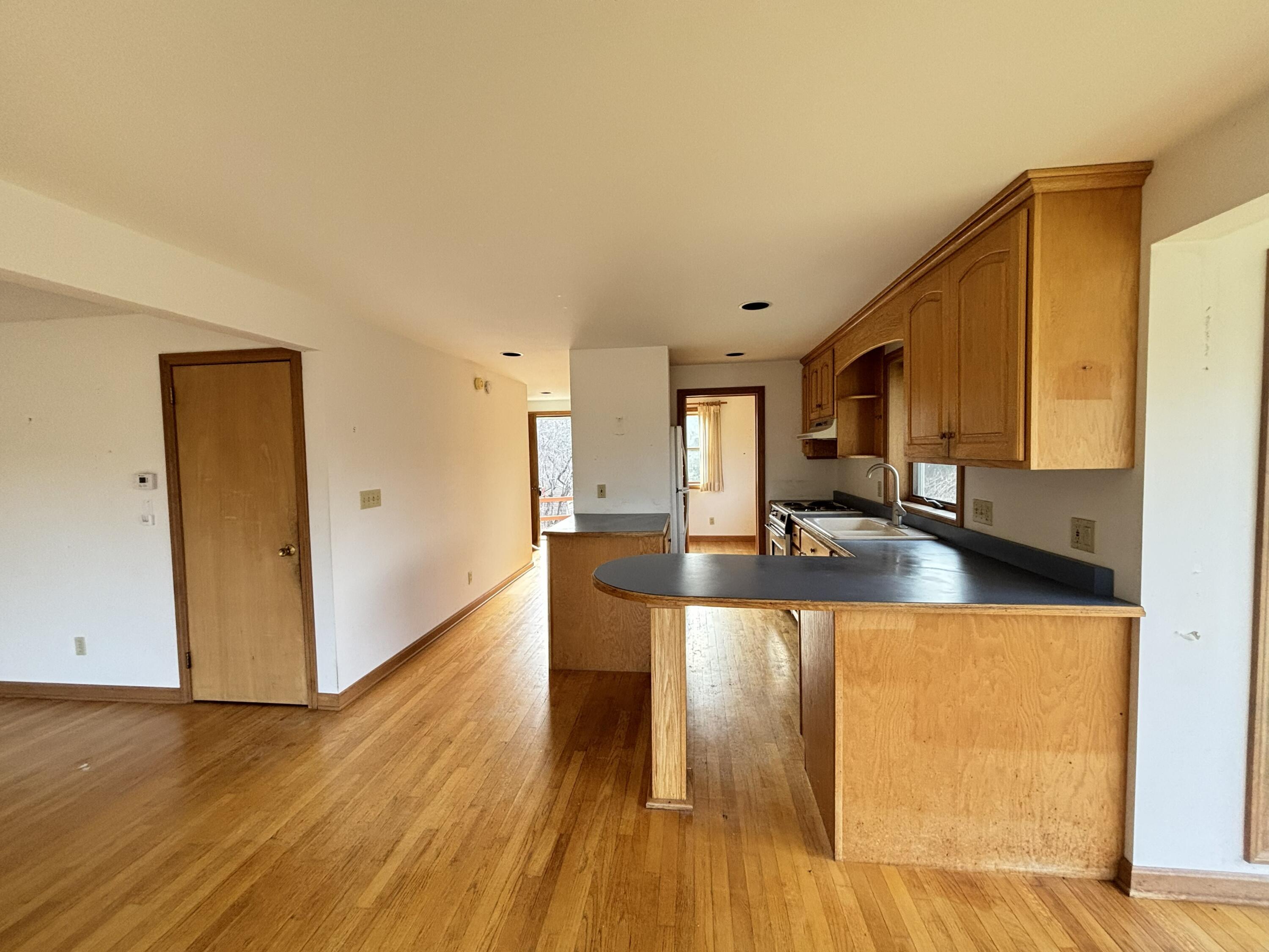 property viewer photo 8