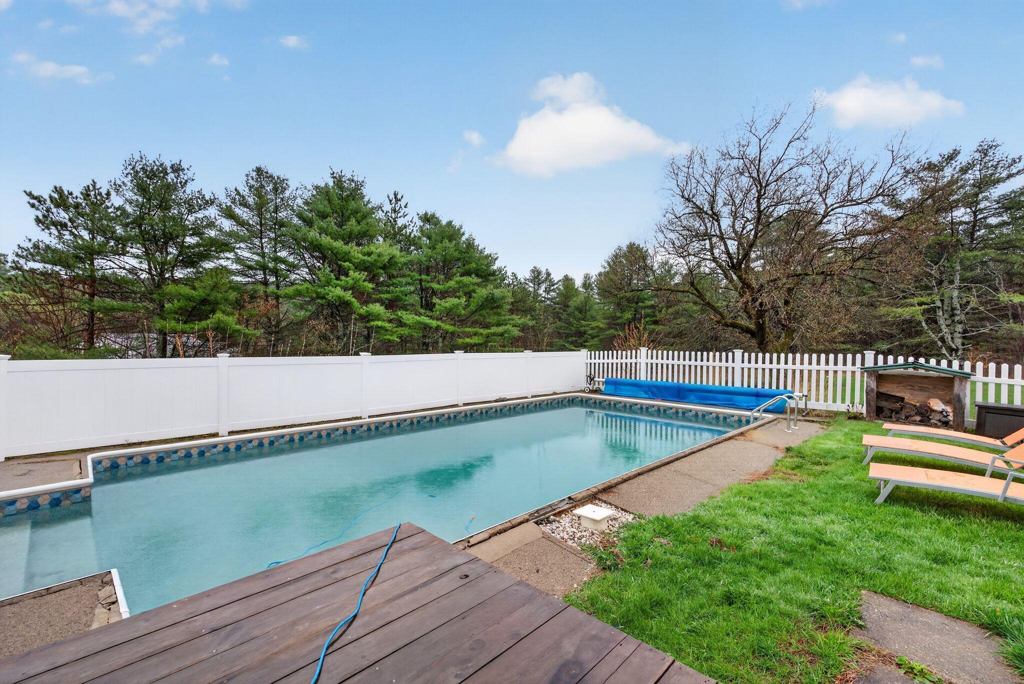 main property photo 58