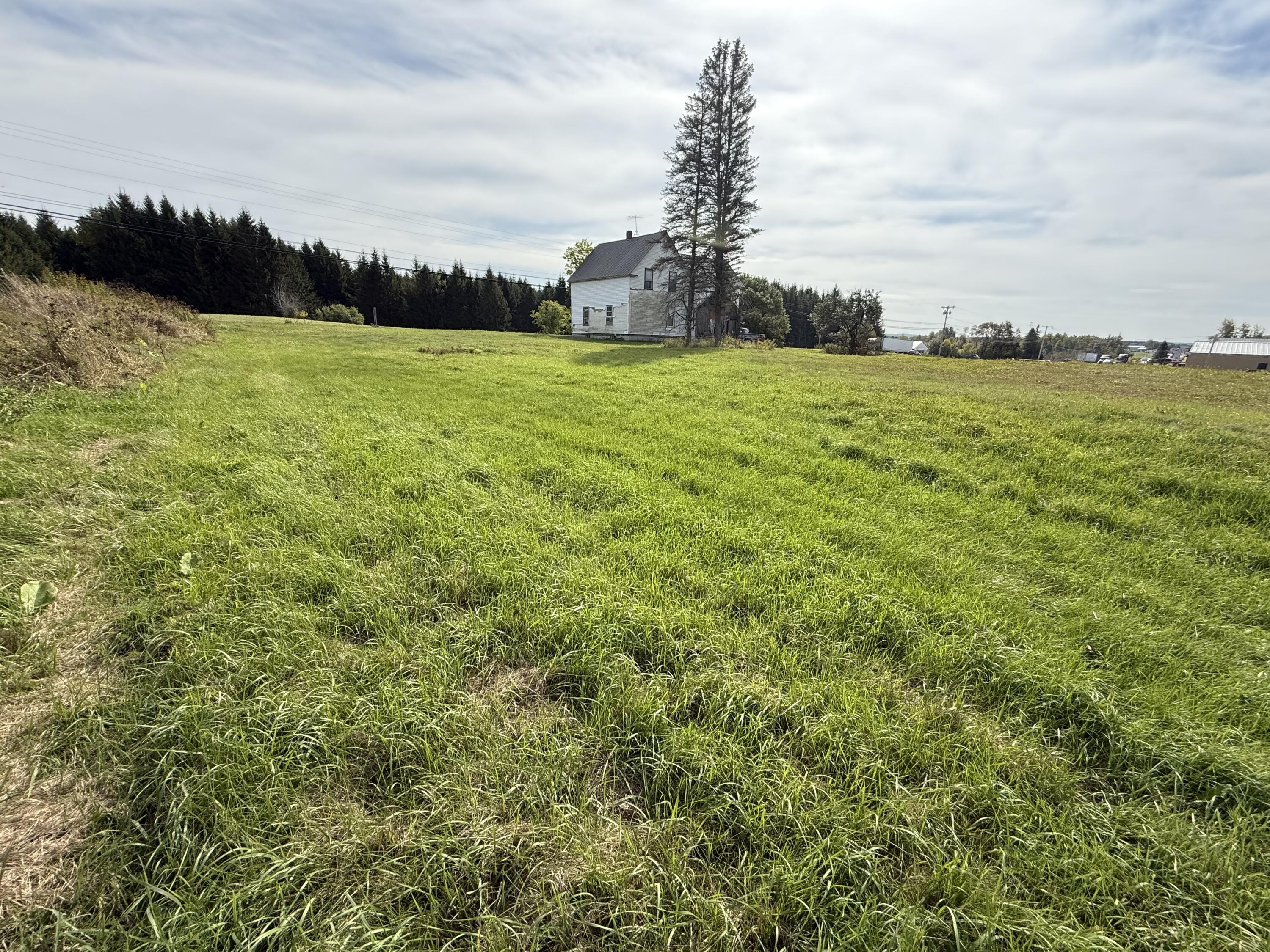main property photo 6