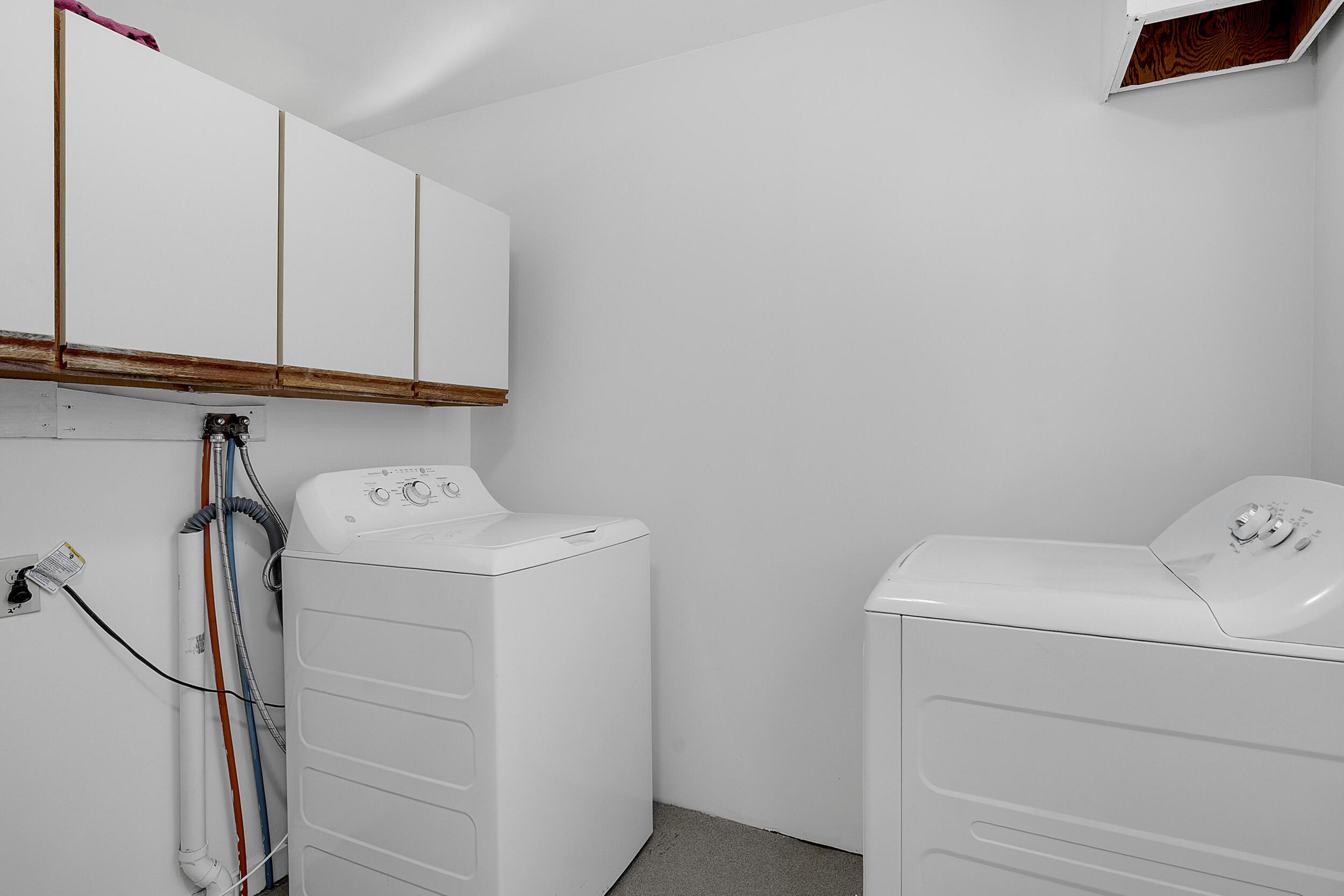 main property photo 74