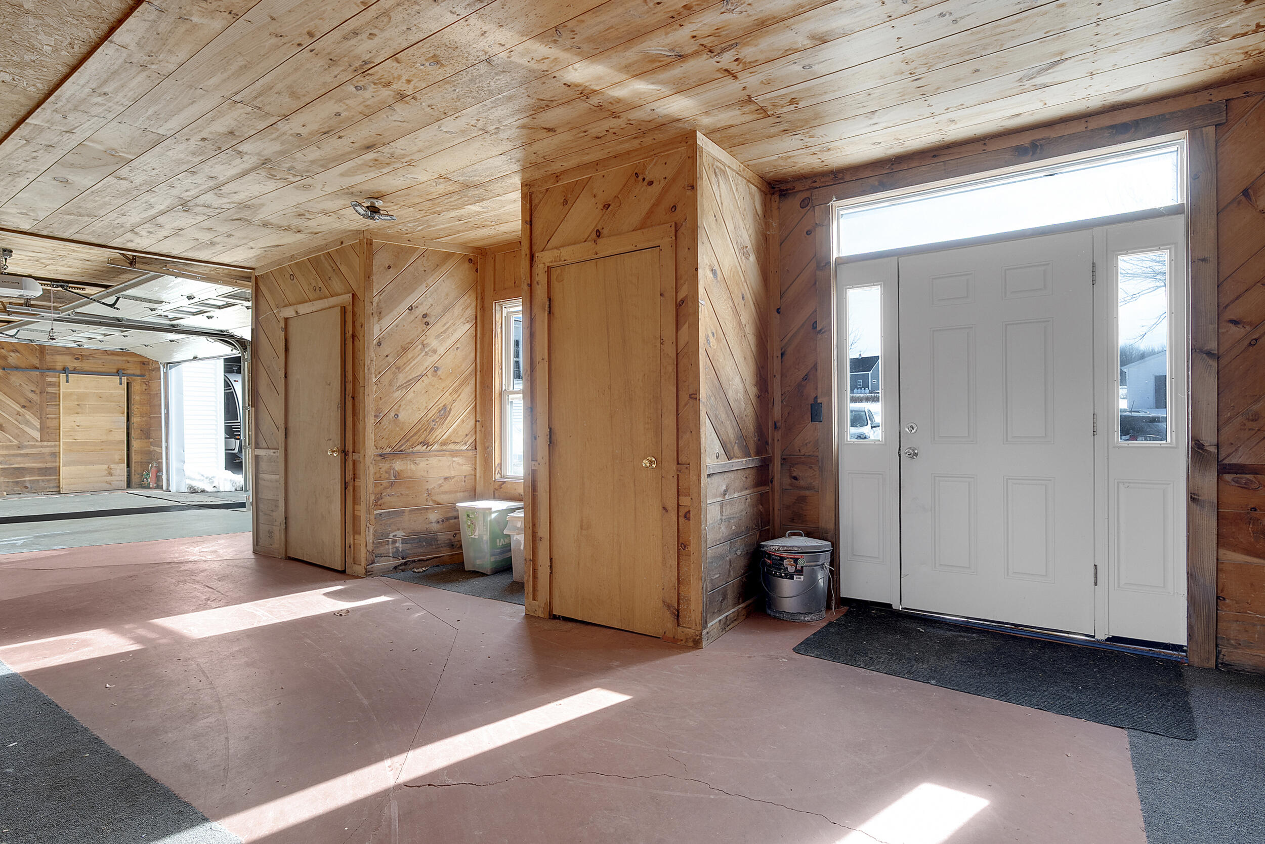 main property photo 78