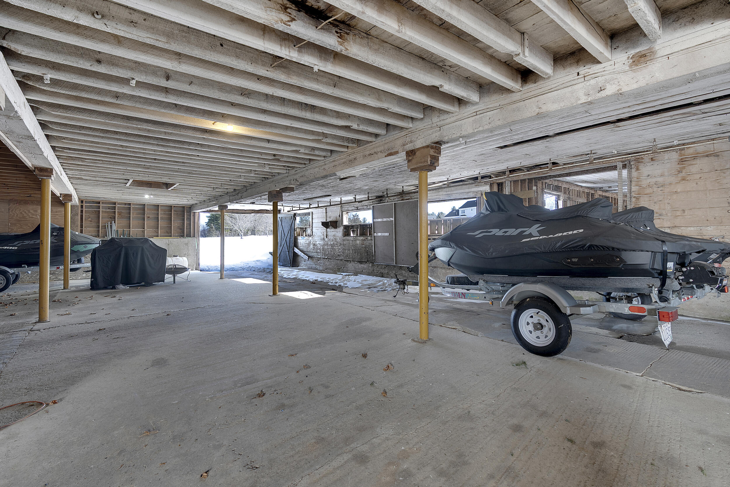 main property photo 82