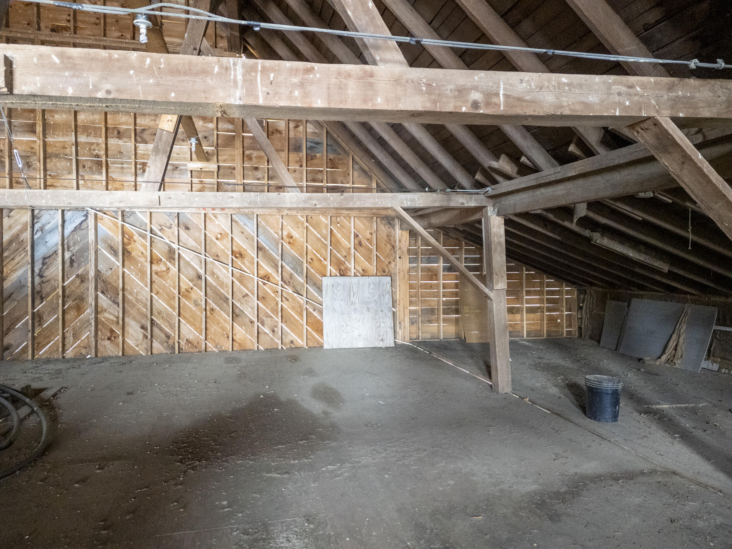 main property photo 95