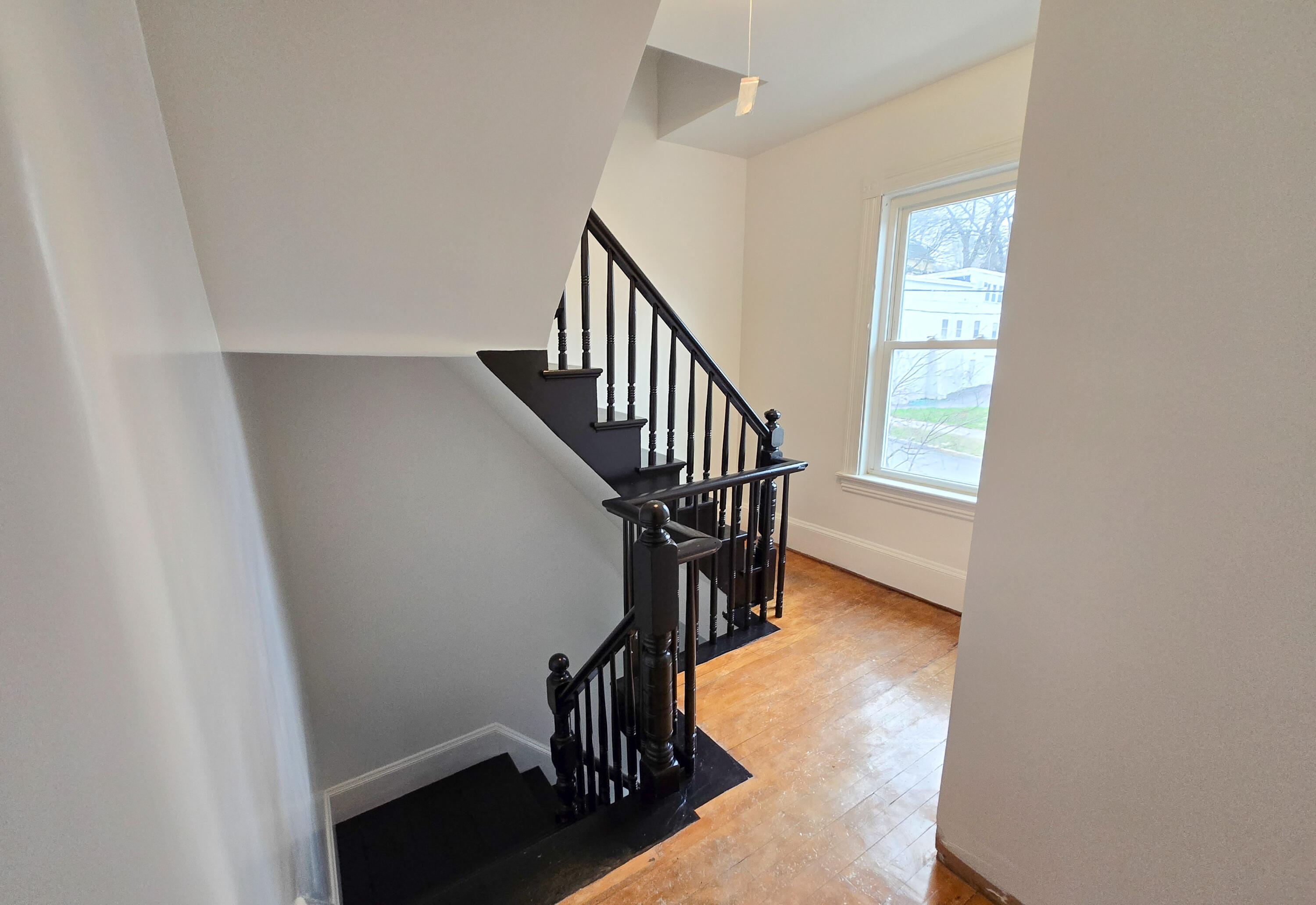property viewer photo 11