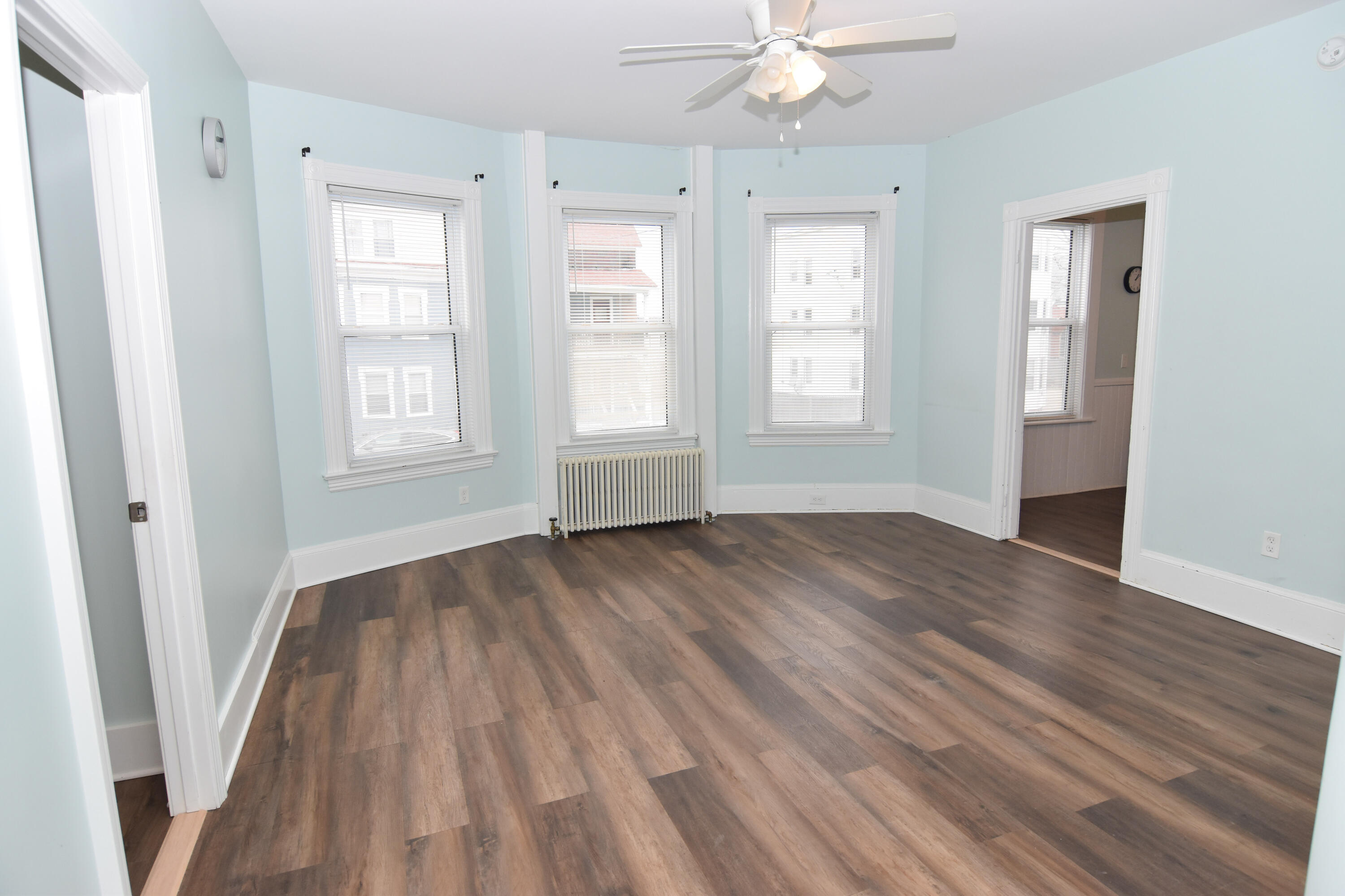 property viewer photo 16