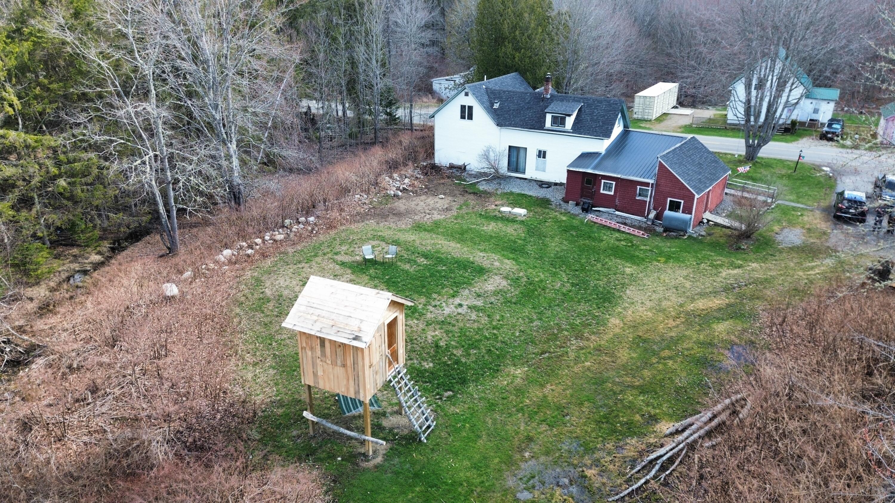 main property photo 17
