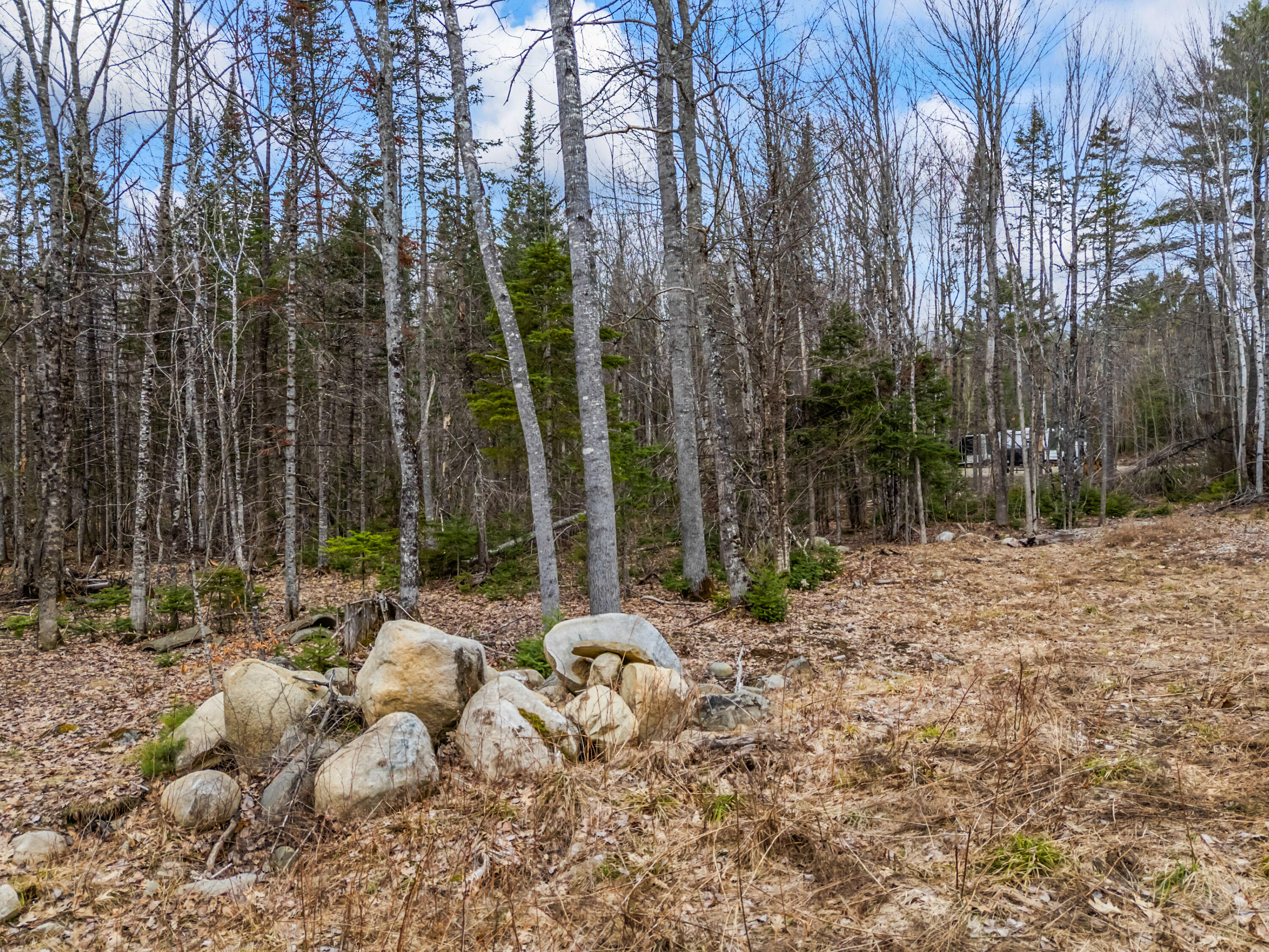 main property photo 25