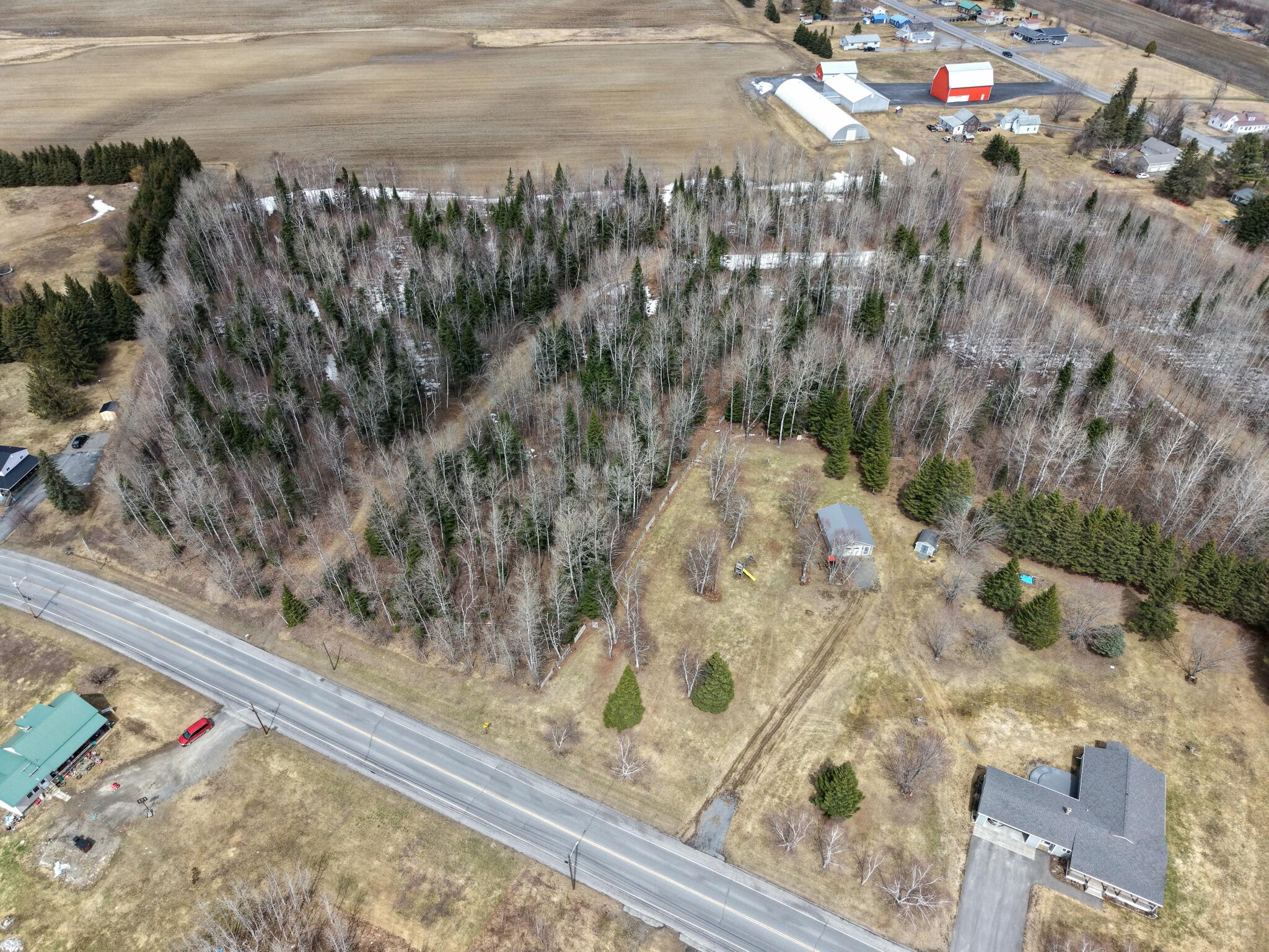 main property photo 4