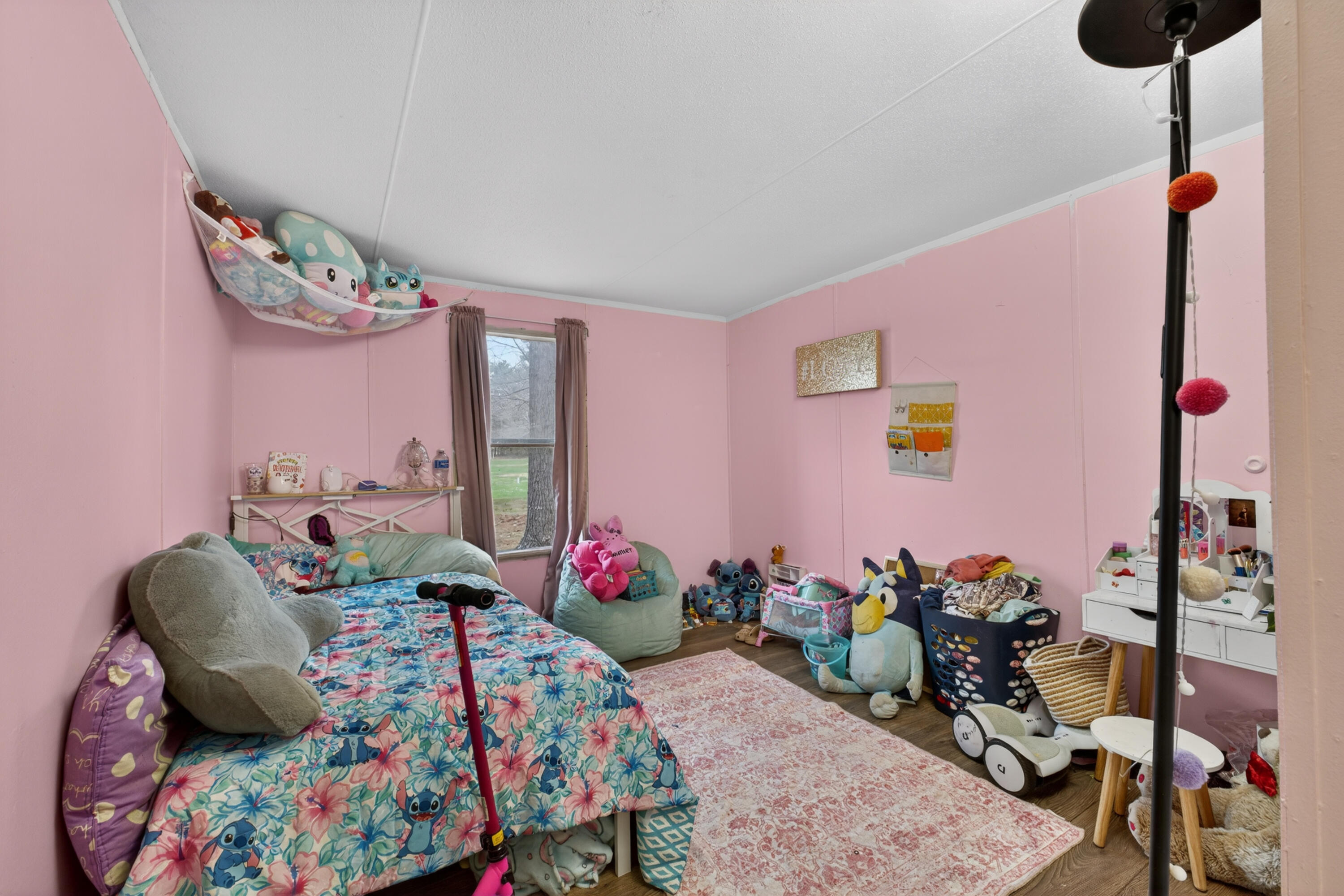 main property photo 28