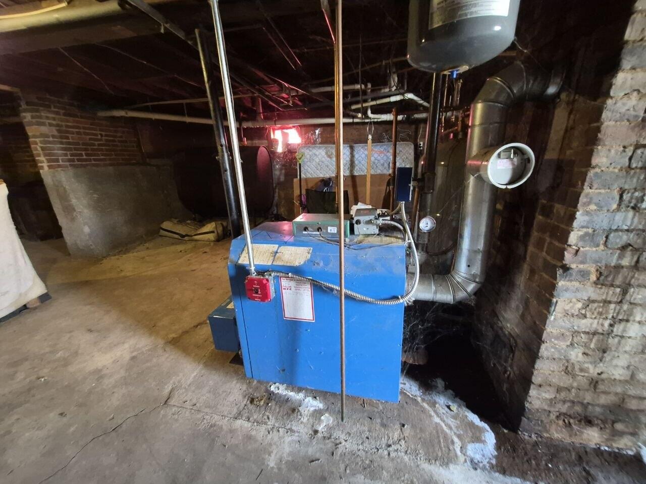 main property photo 10