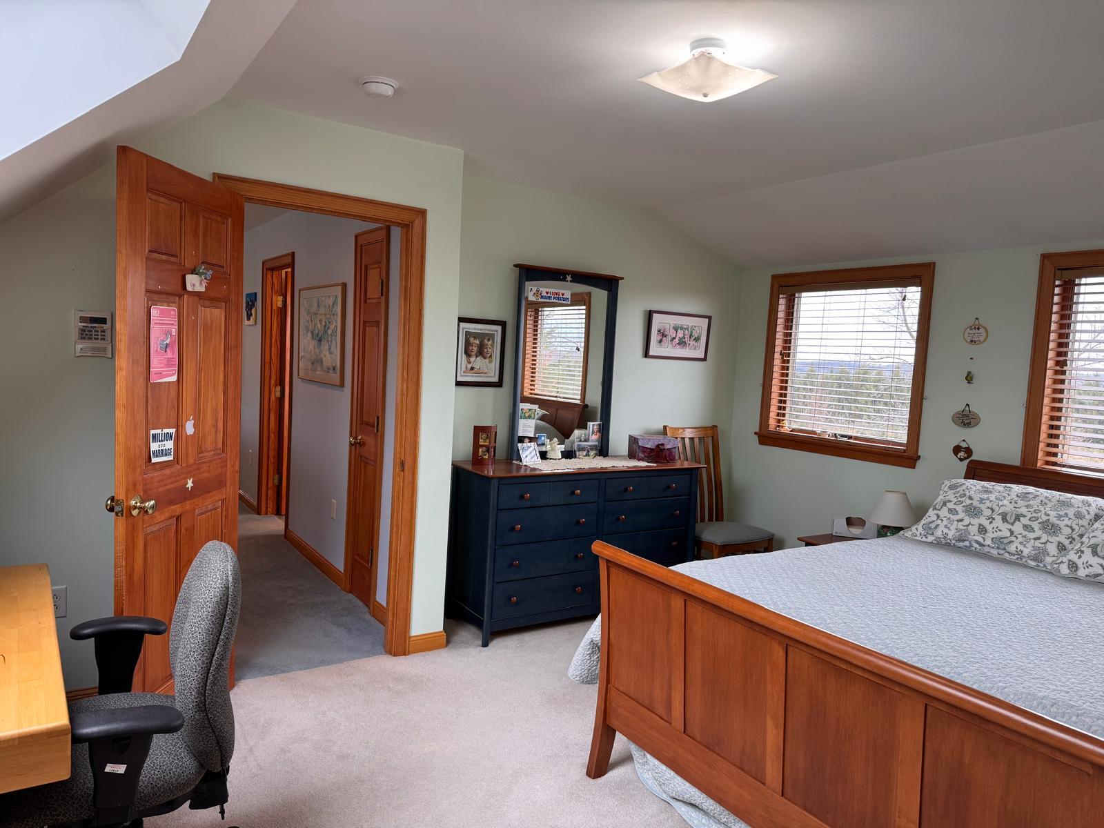 main property photo 50