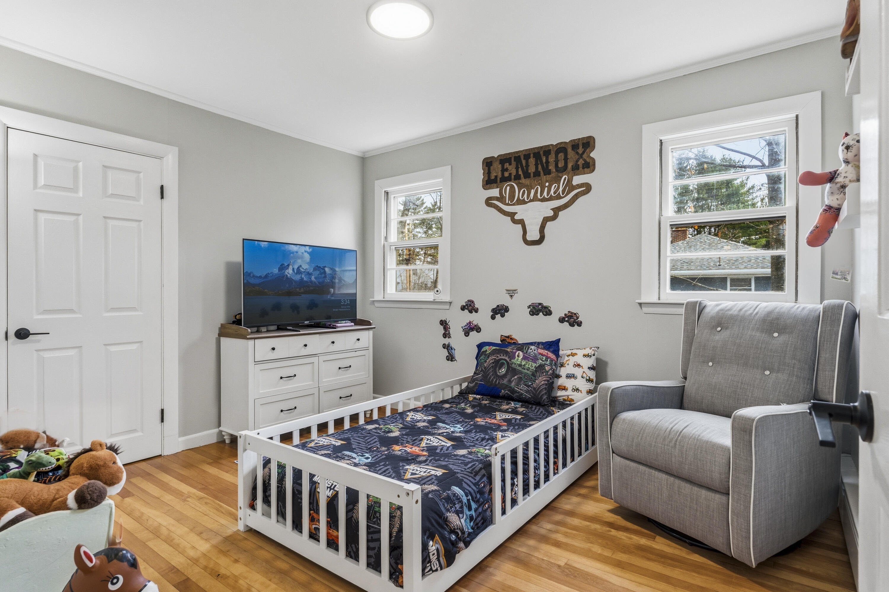 main property photo 30