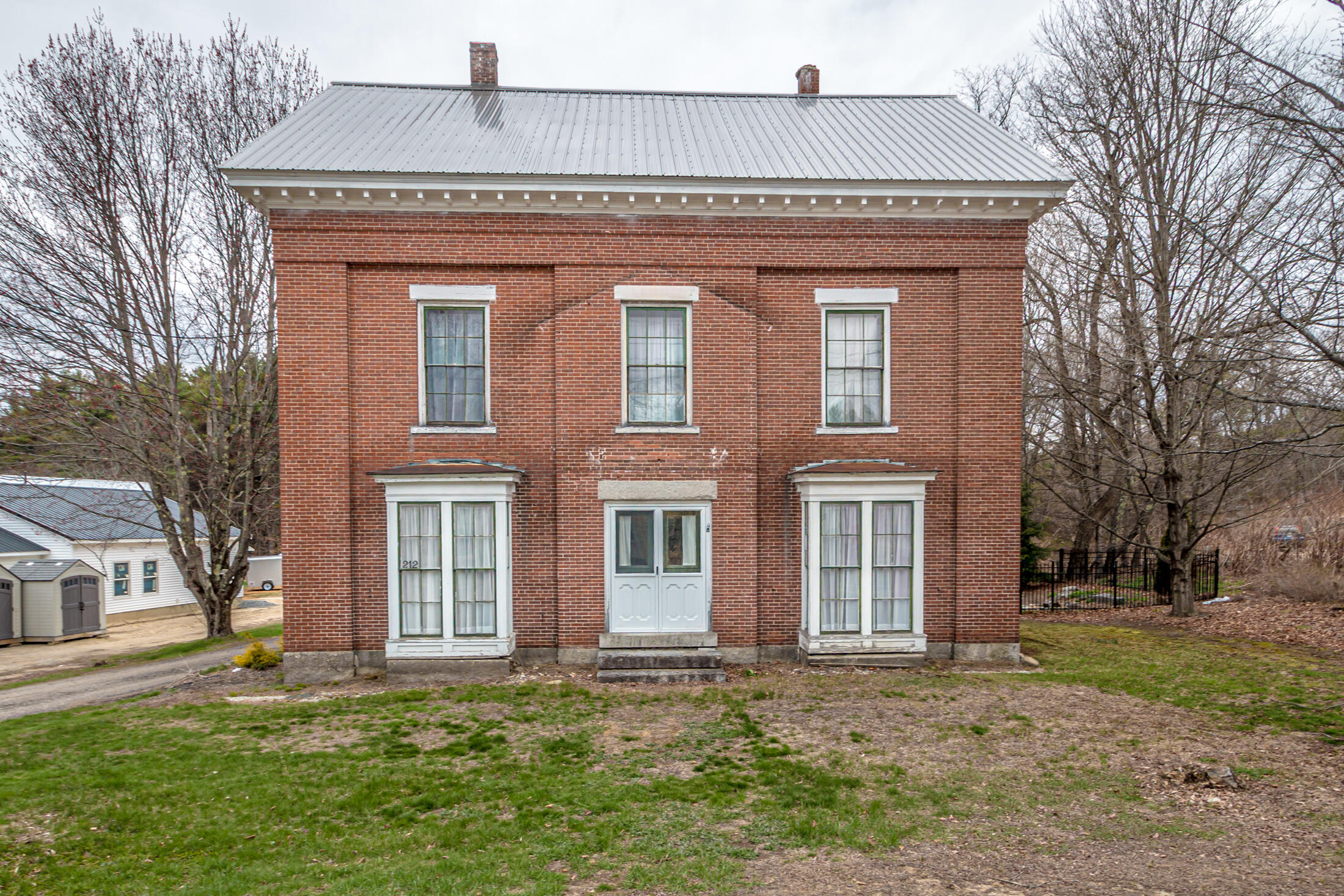 main property photo 11