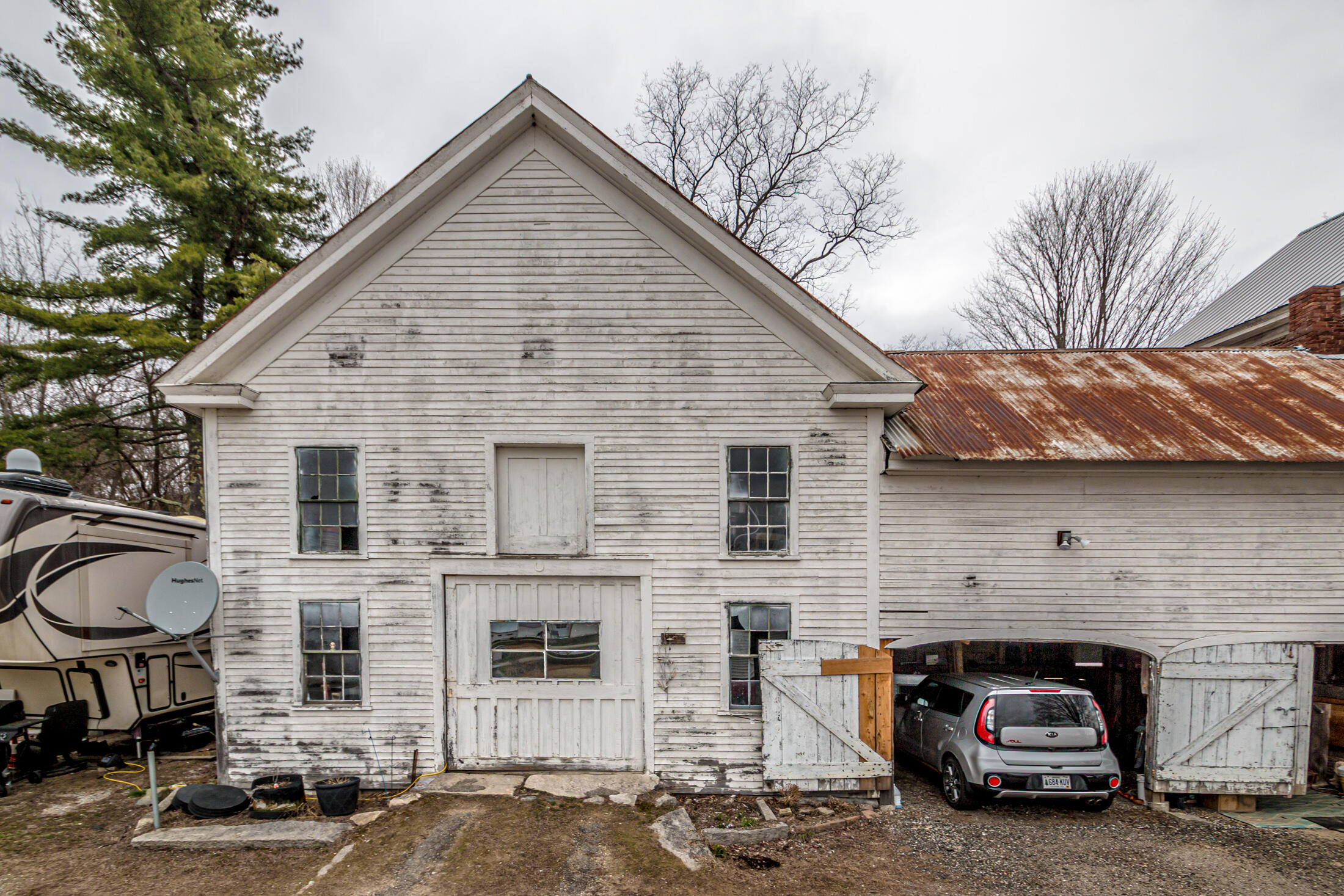 main property photo 13