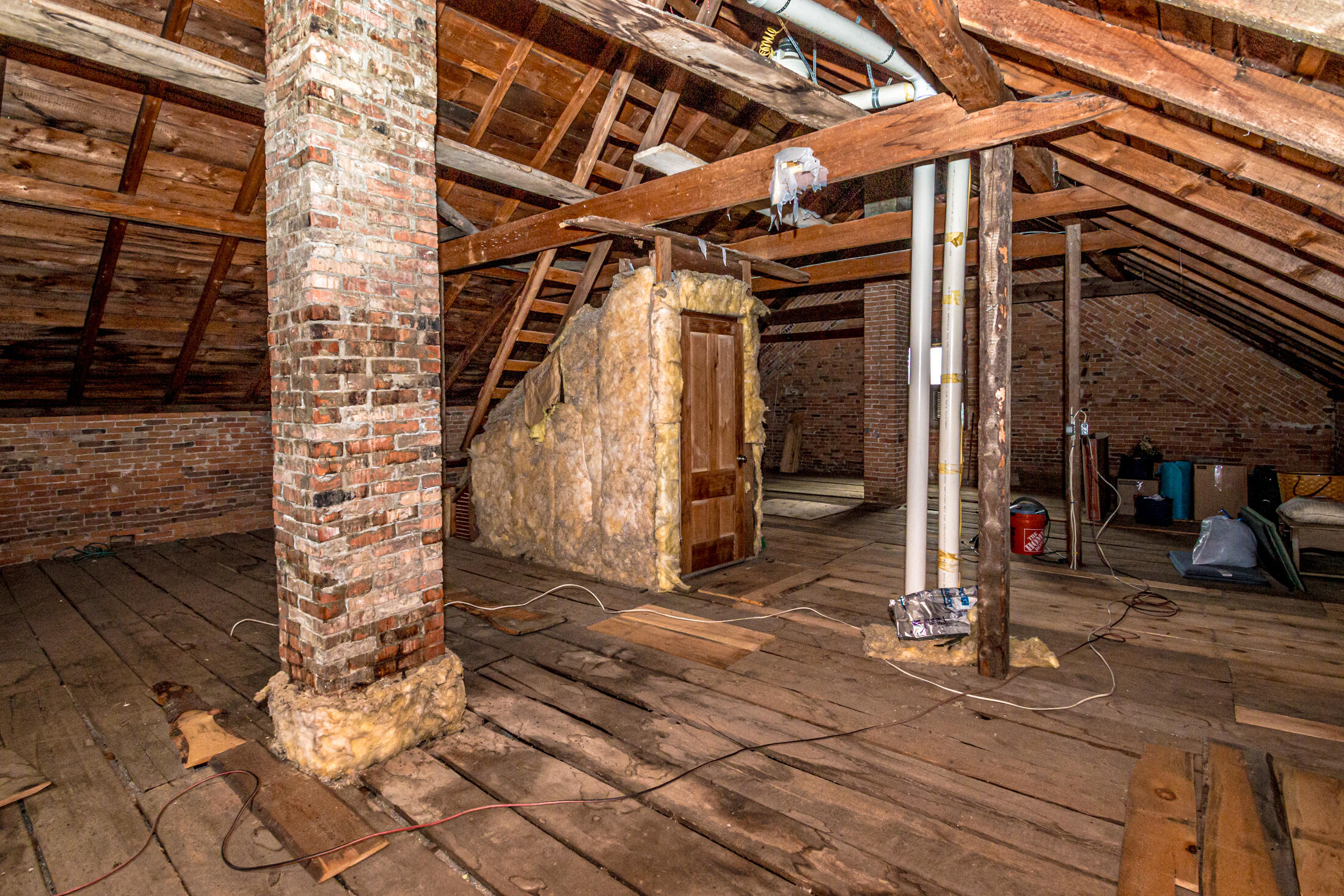 main property photo 48