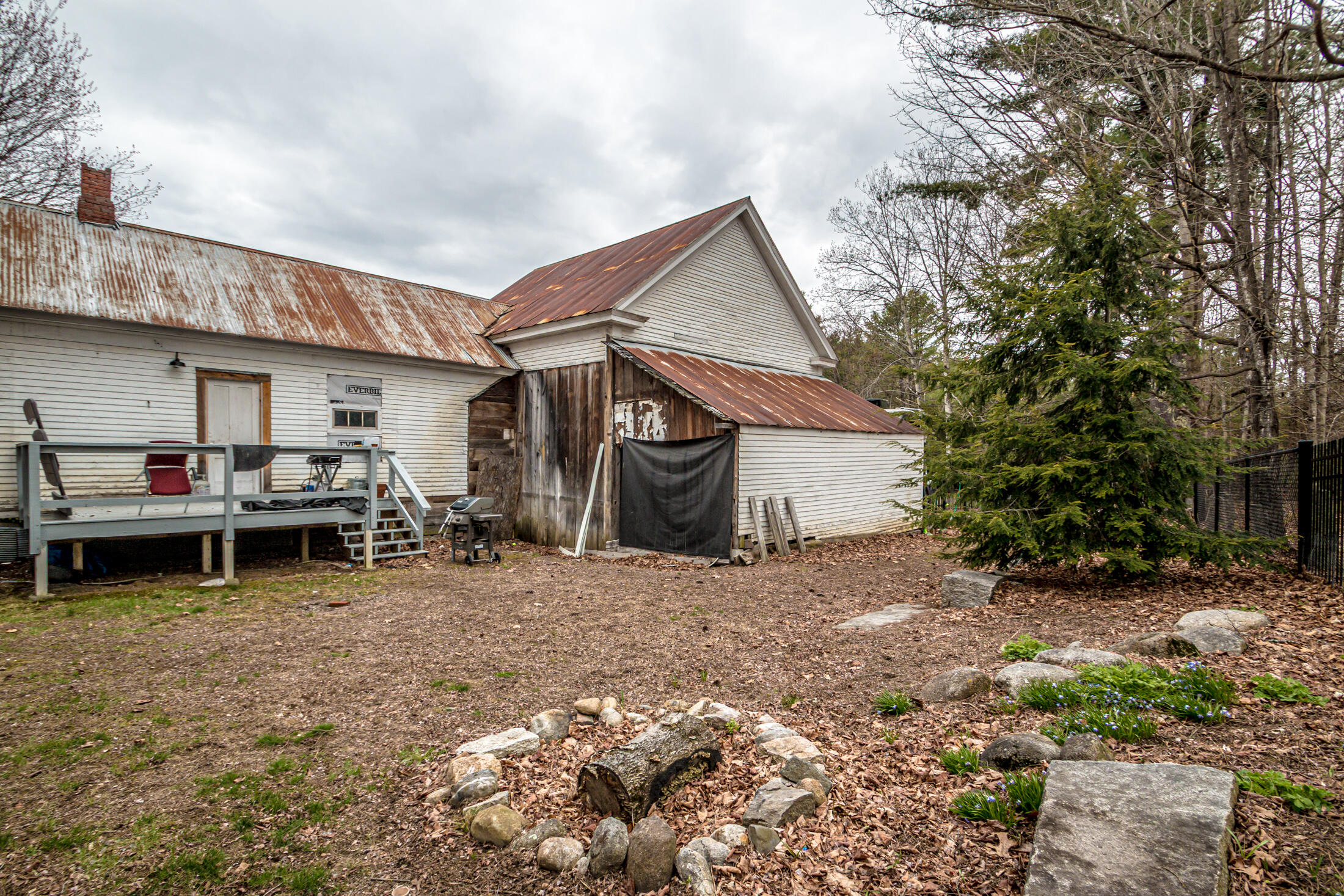 main property photo 7