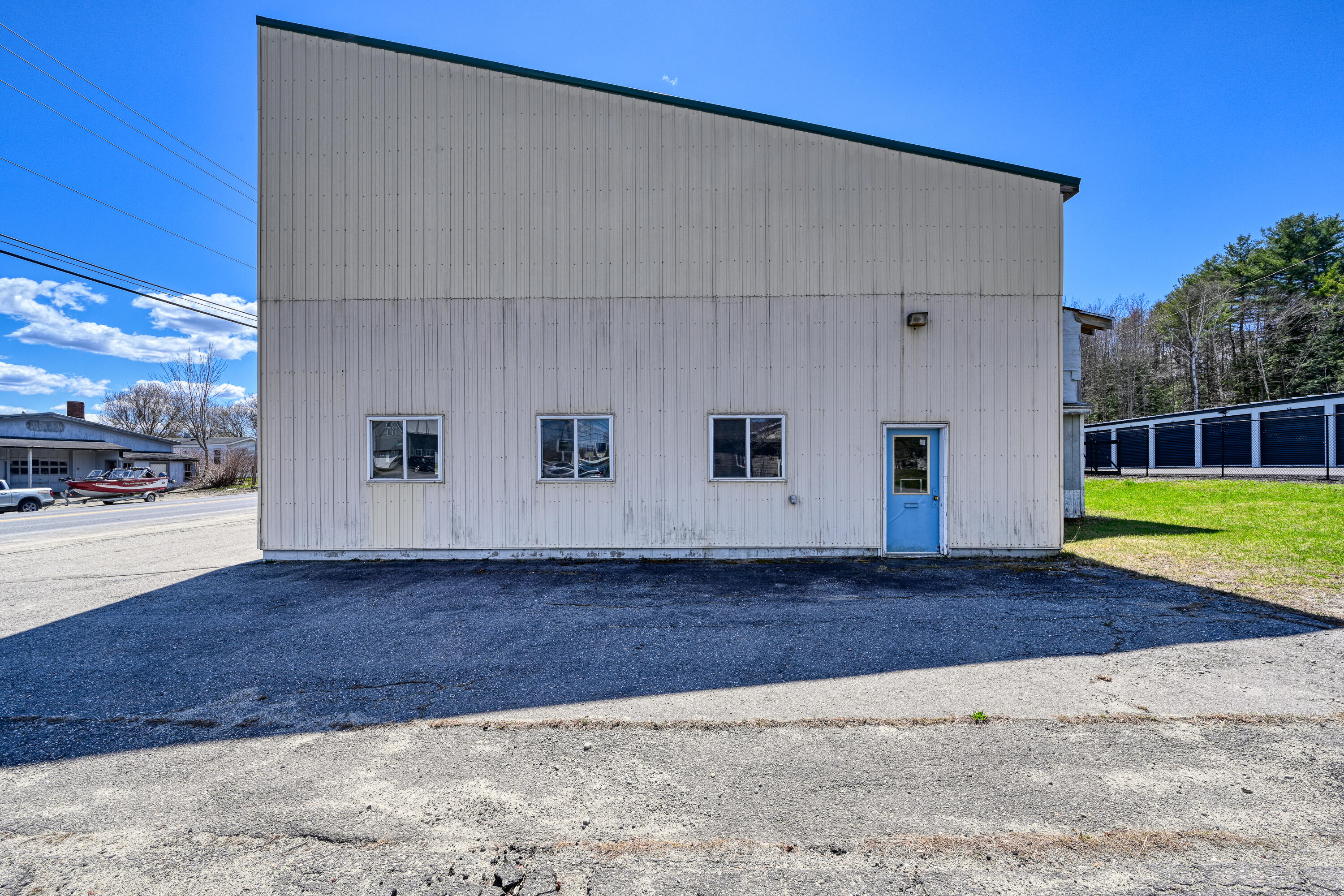 main property photo 5