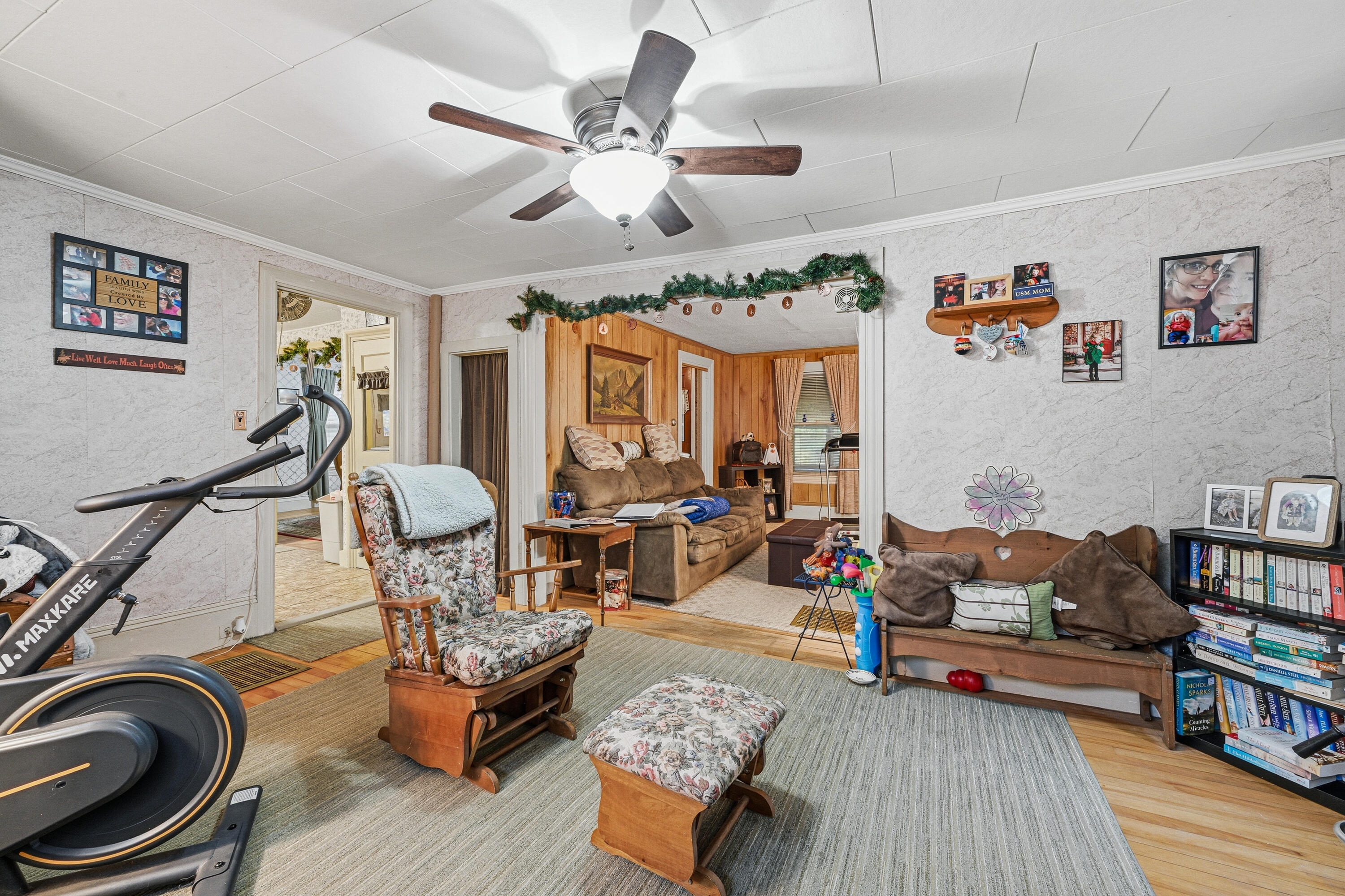 main property photo 38