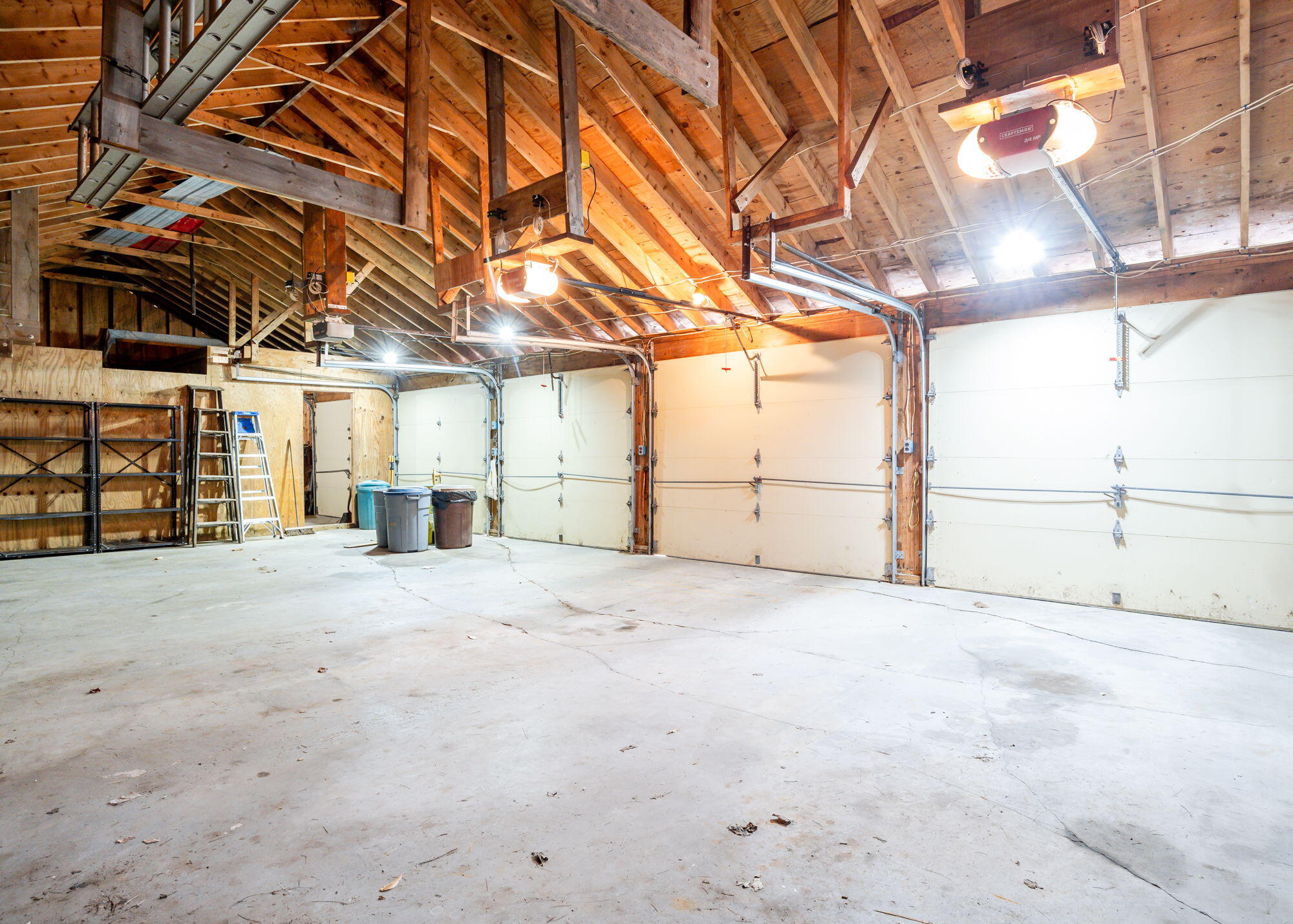 main property photo 70