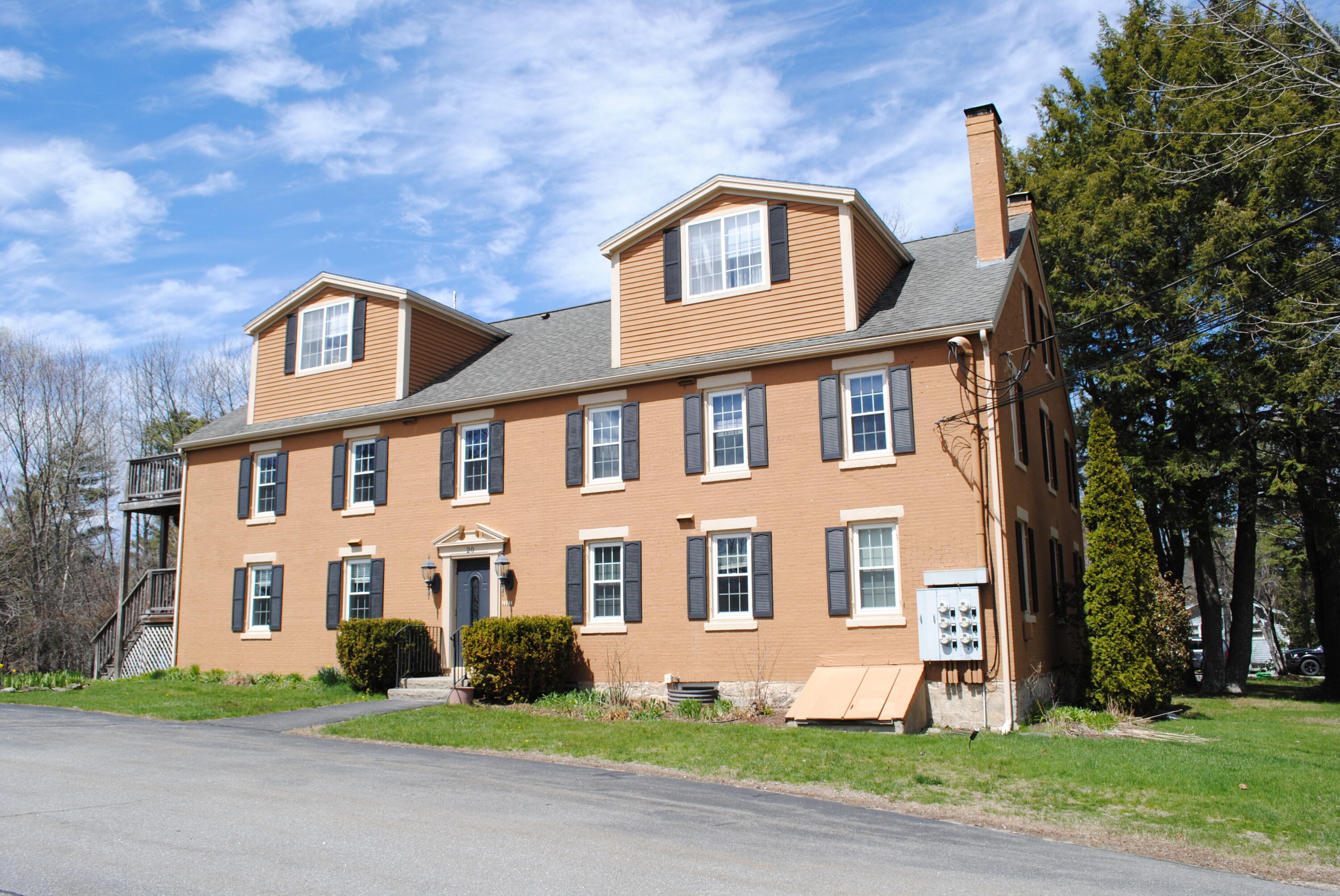 main property photo 2