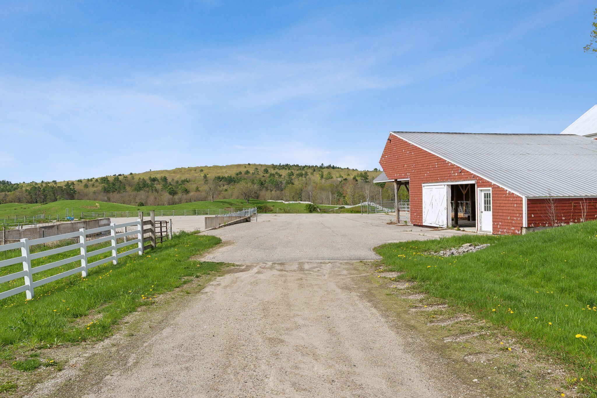 main property photo 27