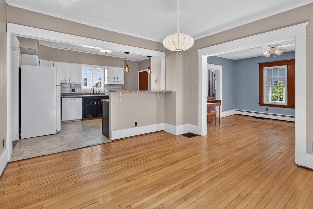 main property photo 90