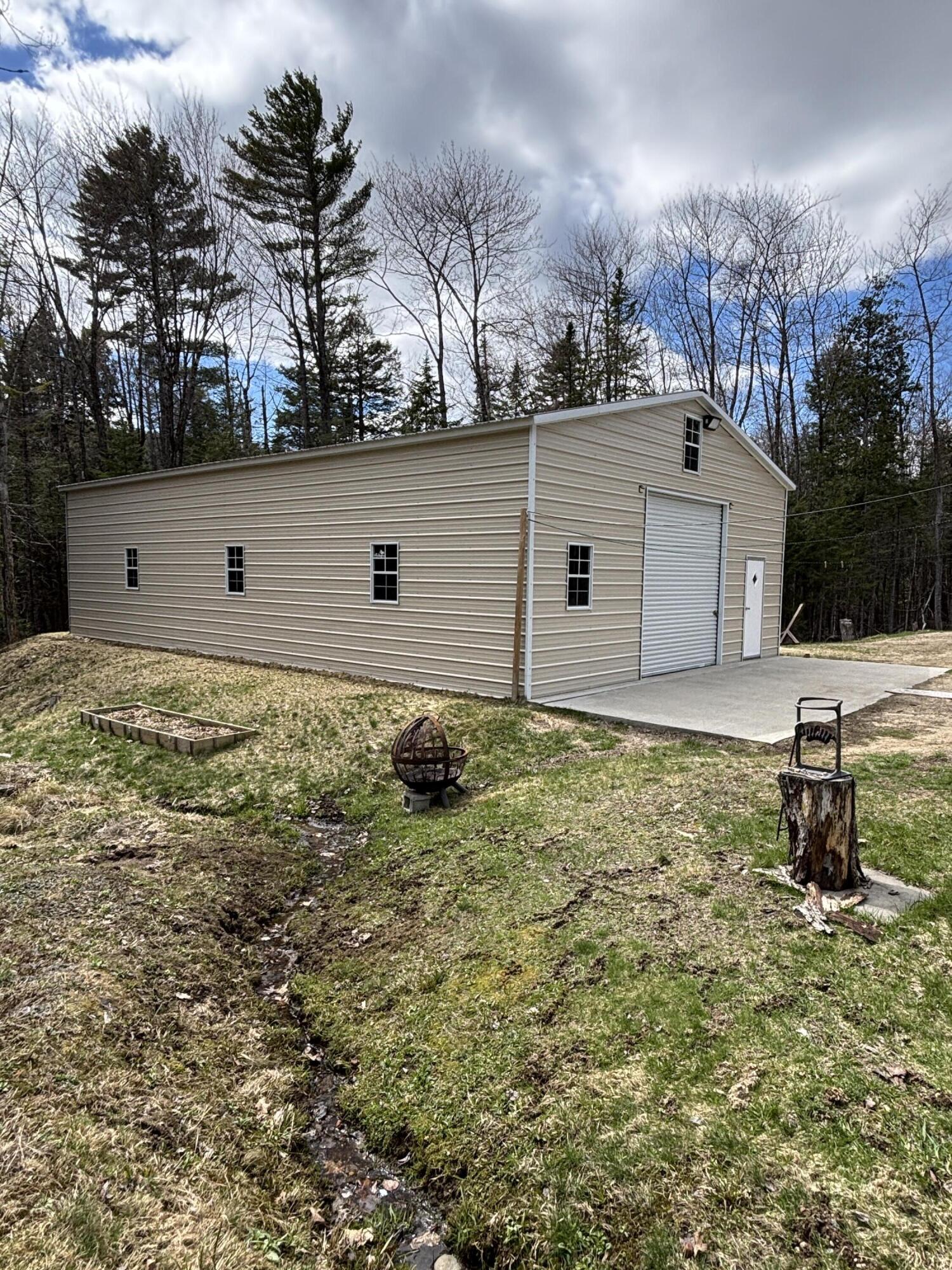 main property photo 29
