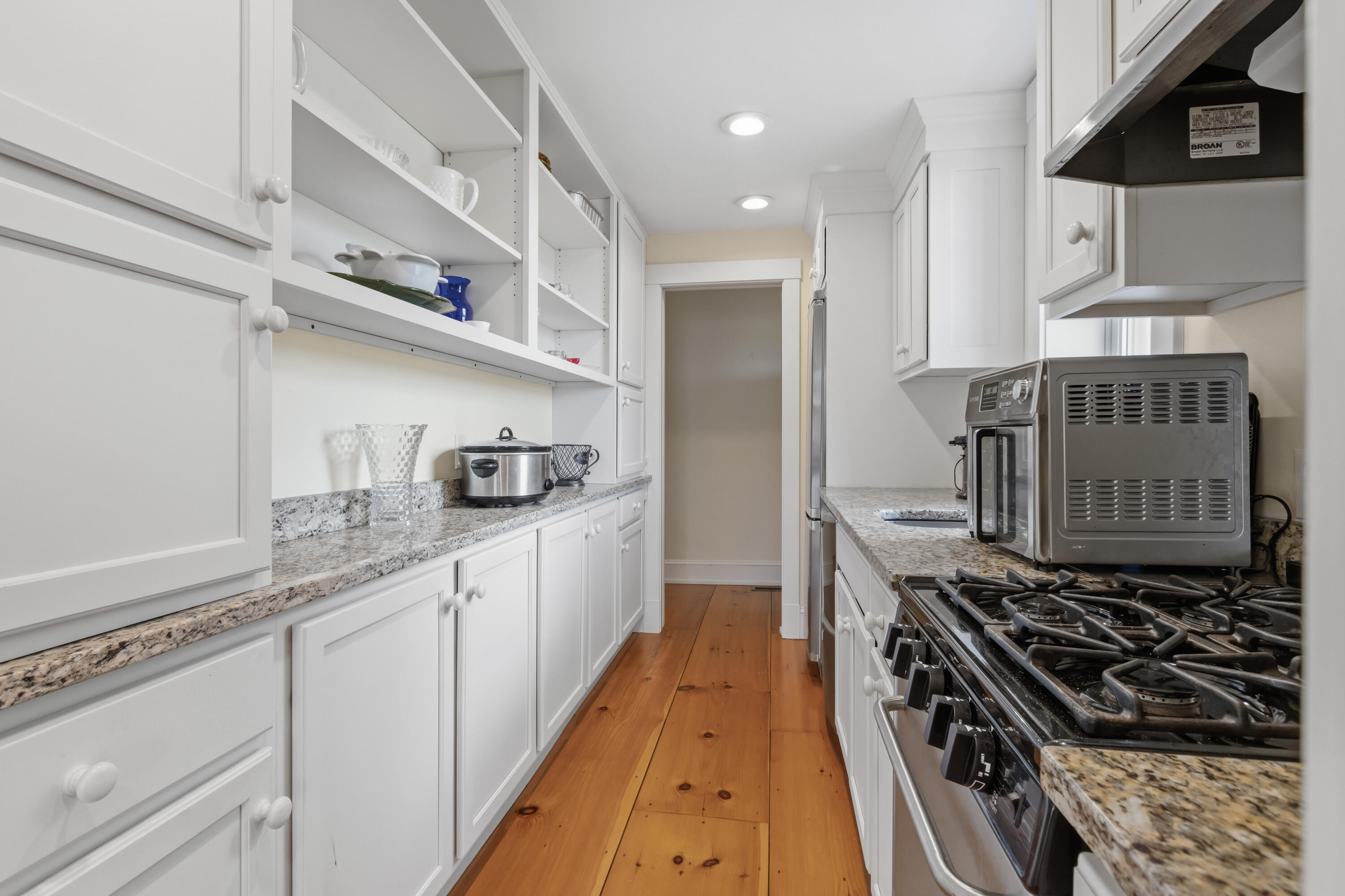 main property photo 79