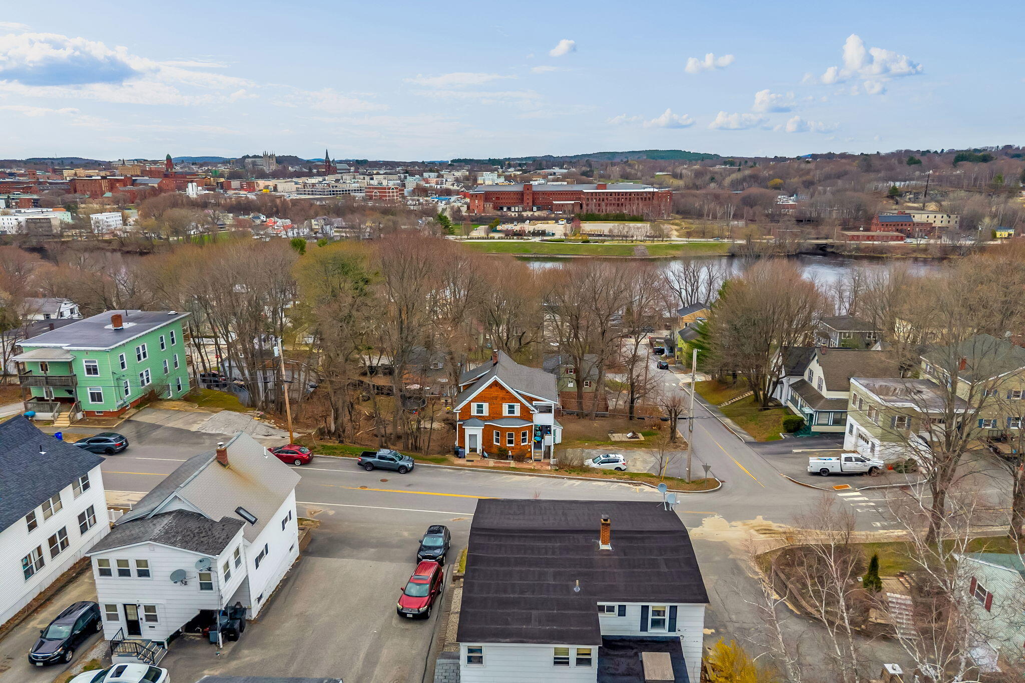 main property photo 28