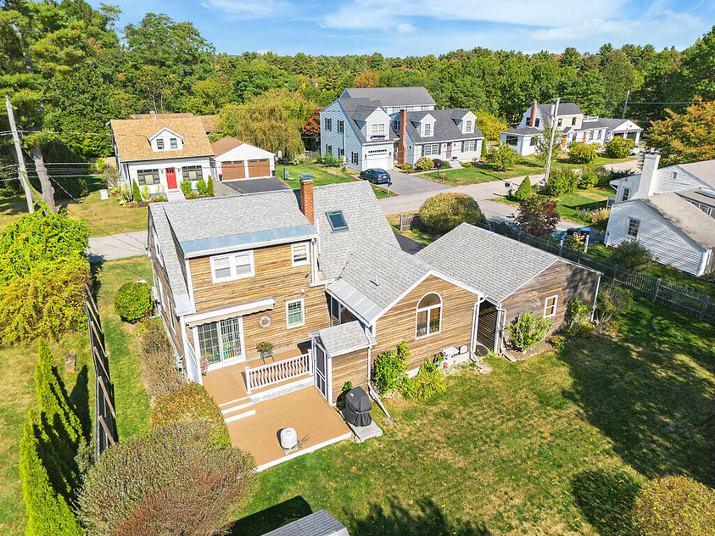 main property photo 32