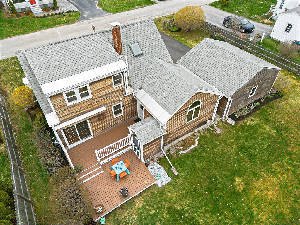 main property photo 37