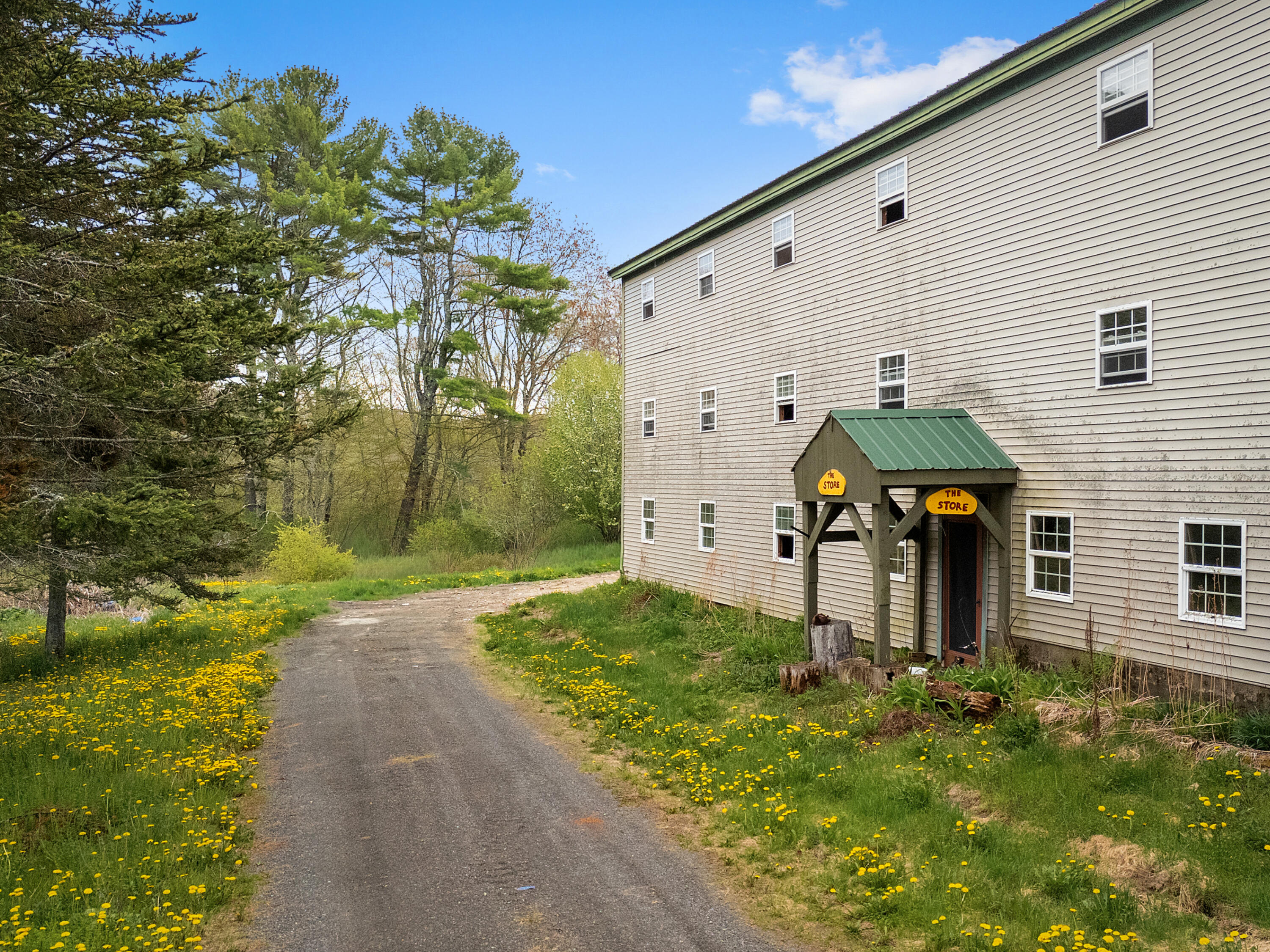 main property photo 38