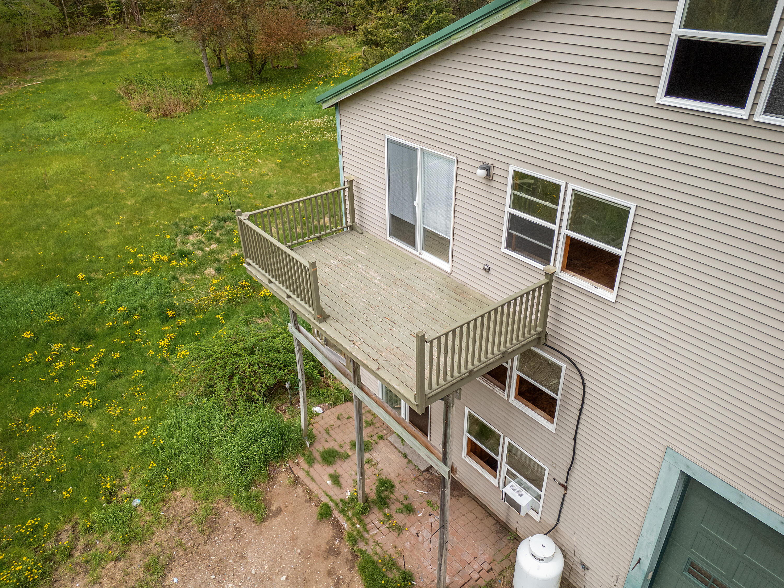 main property photo 41