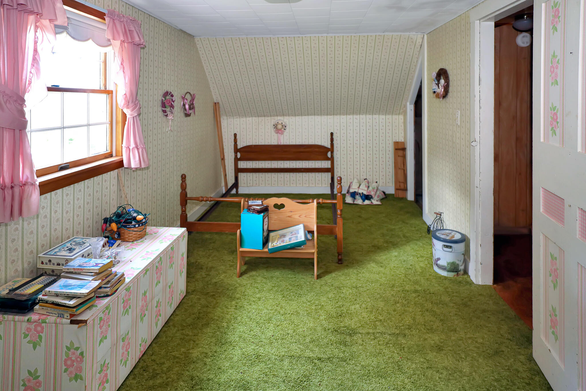 main property photo 78