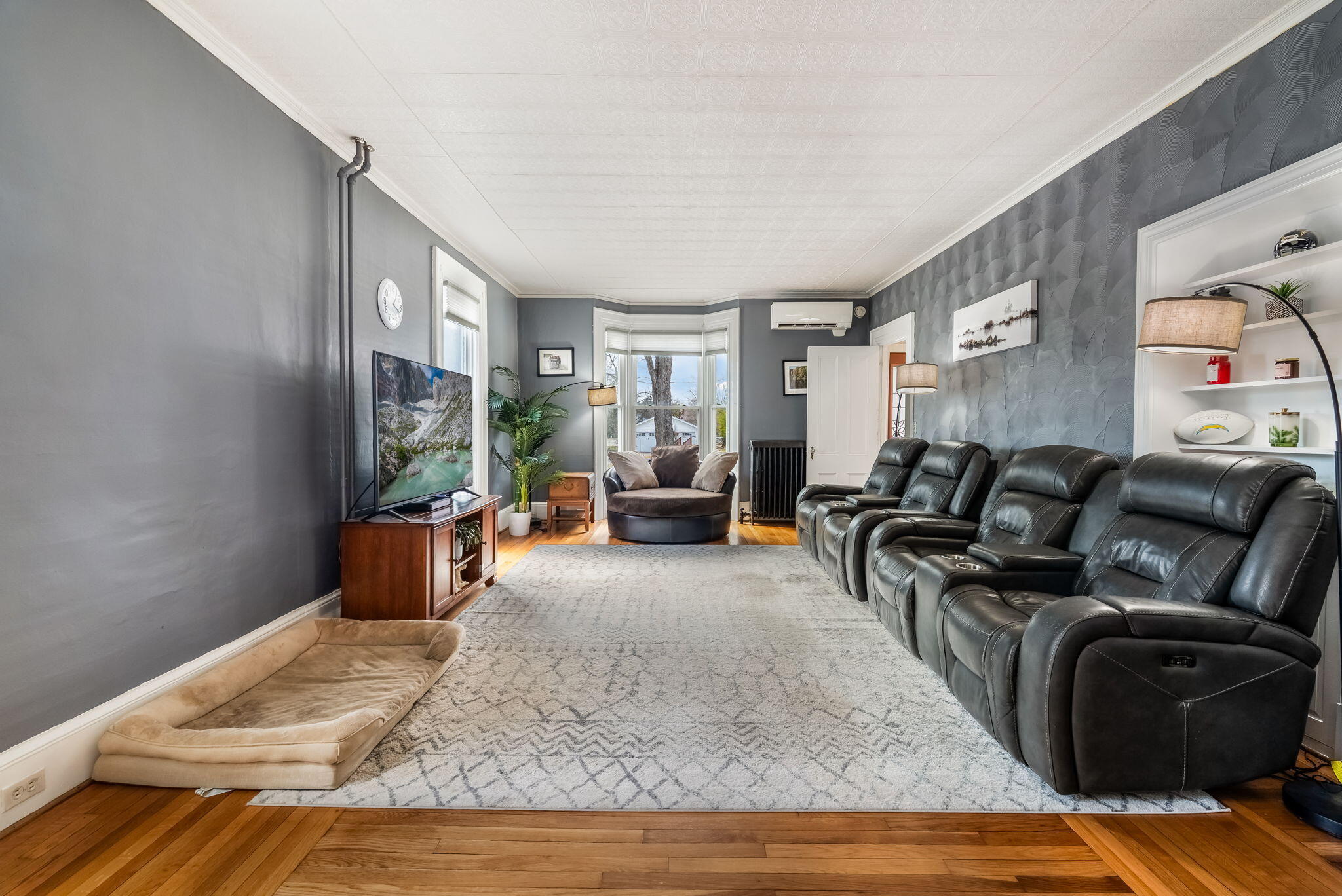 main property photo 35