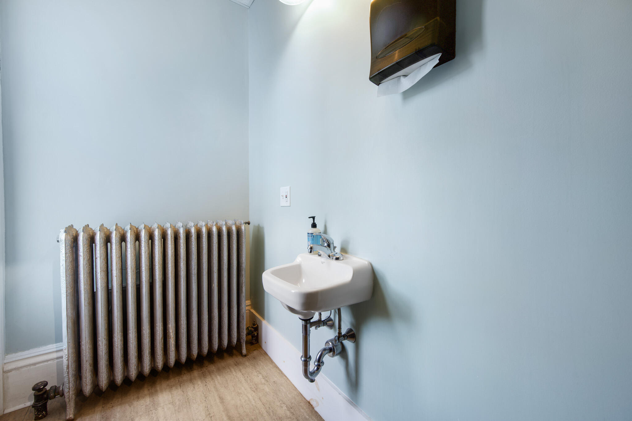 main property photo 33