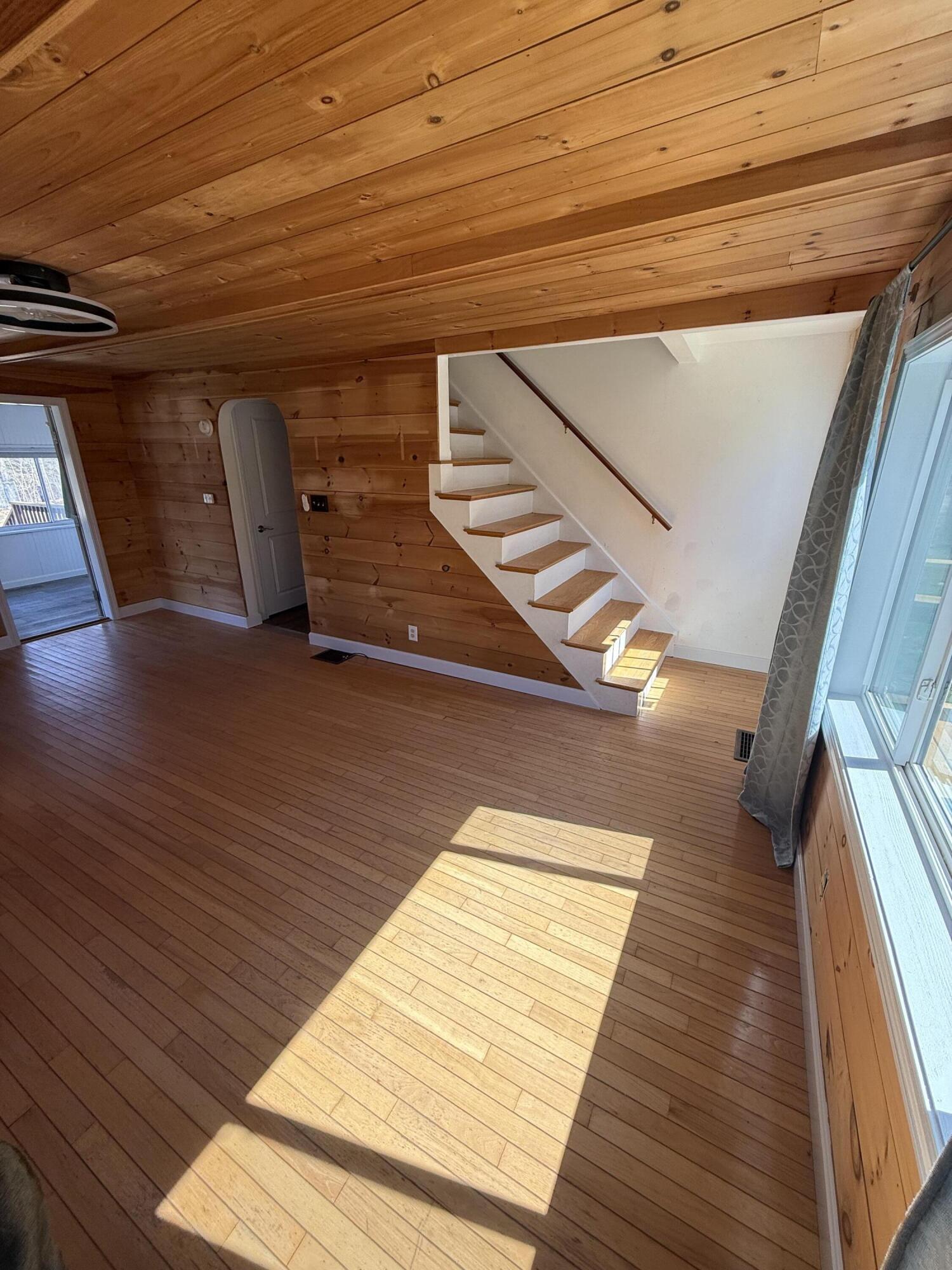 property viewer photo 16